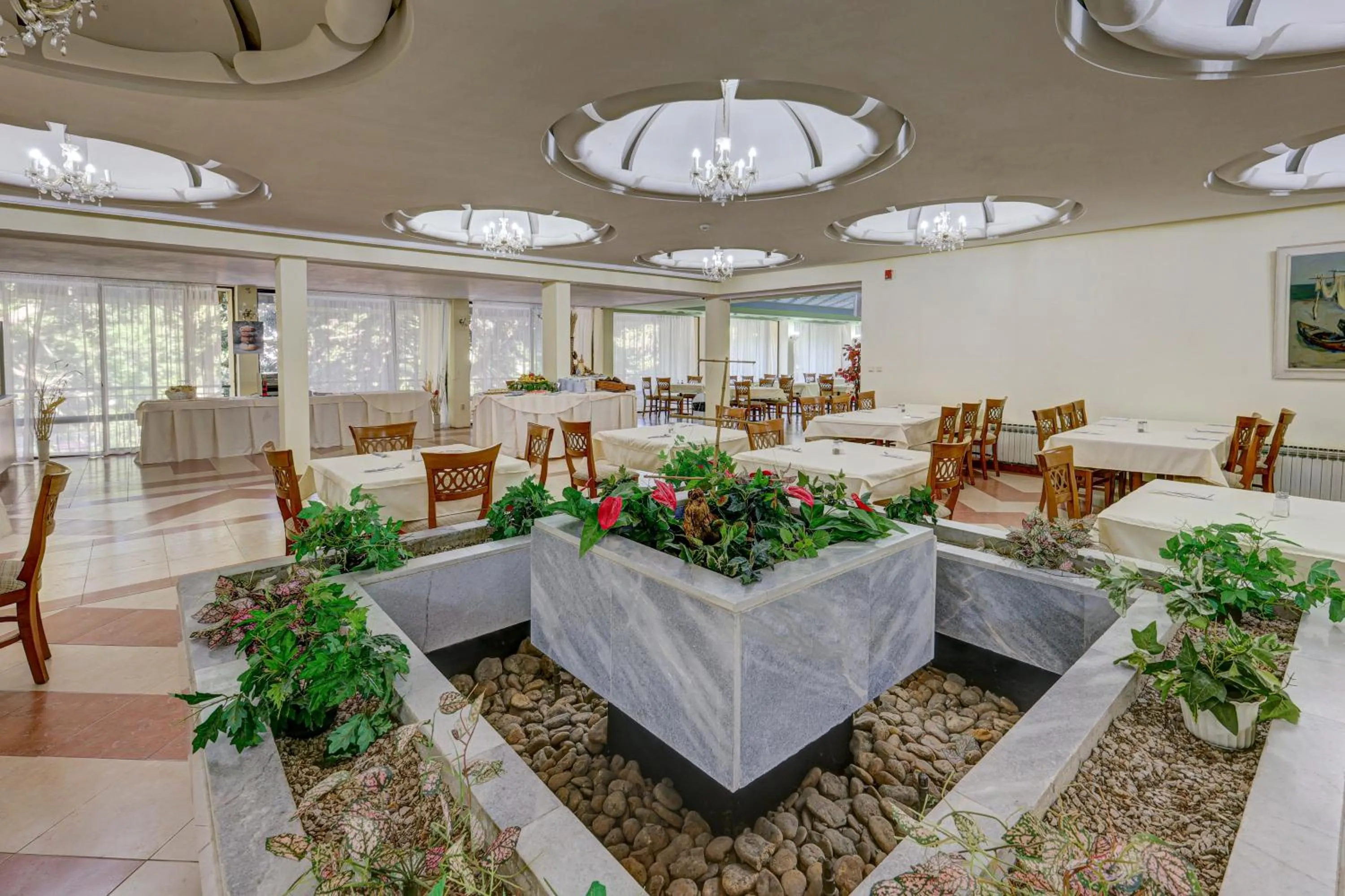 Restaurant/places to eat in Hotel Shipka All Inclusive