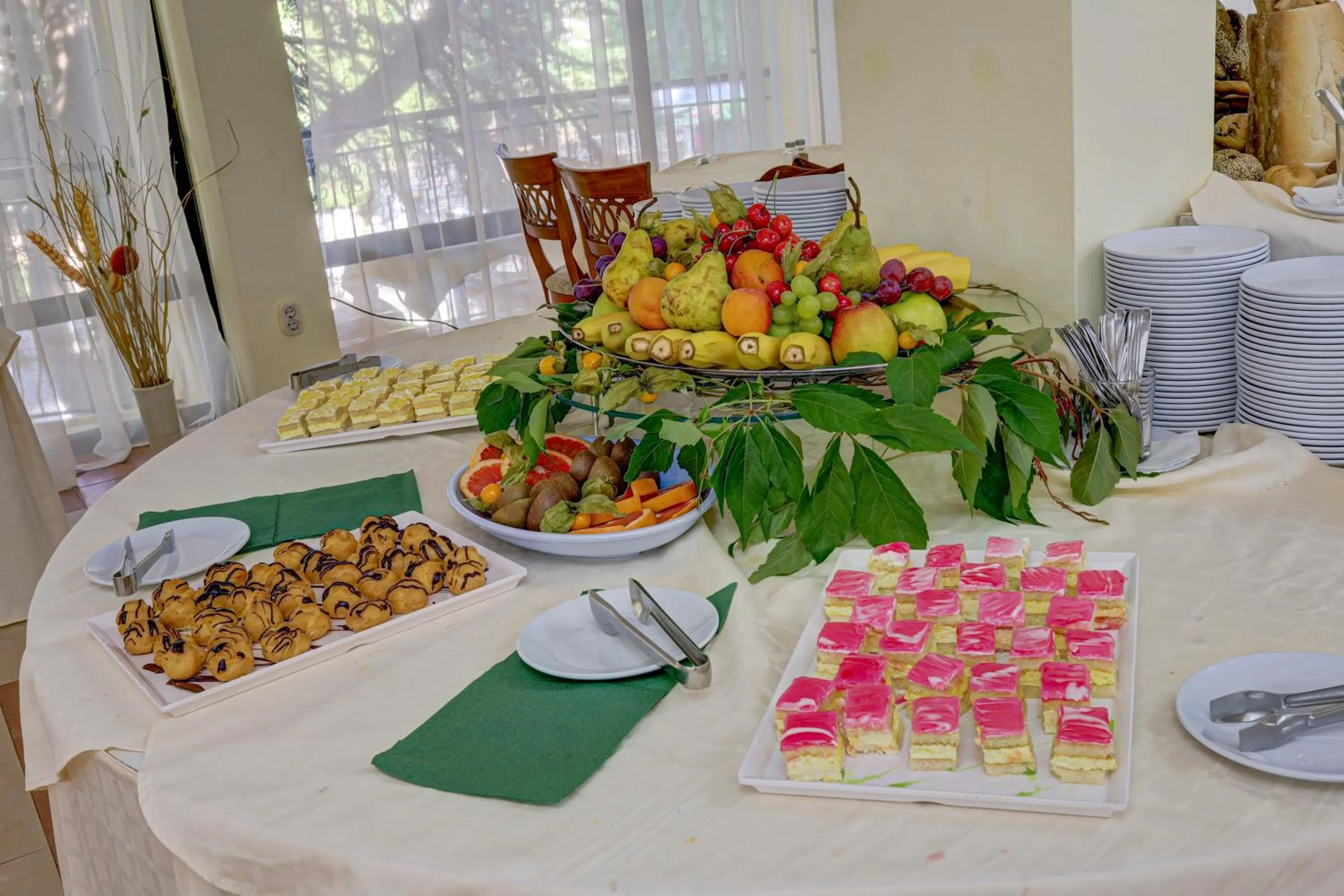 Food in Hotel Shipka All Inclusive