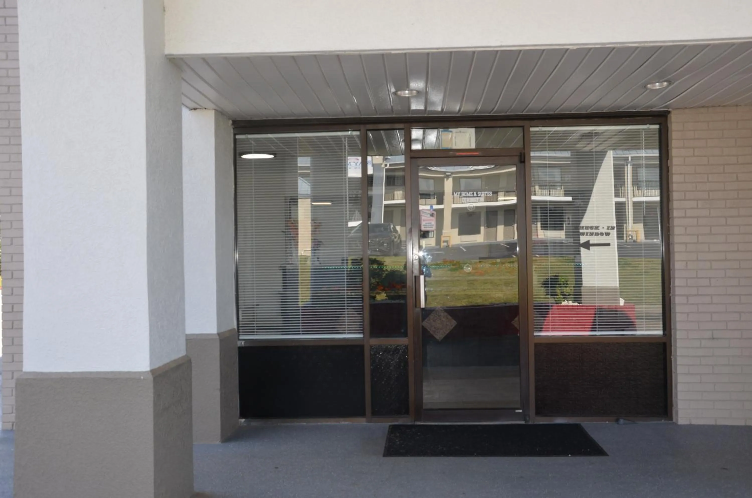 Lobby or reception in My Home & Suites Covington