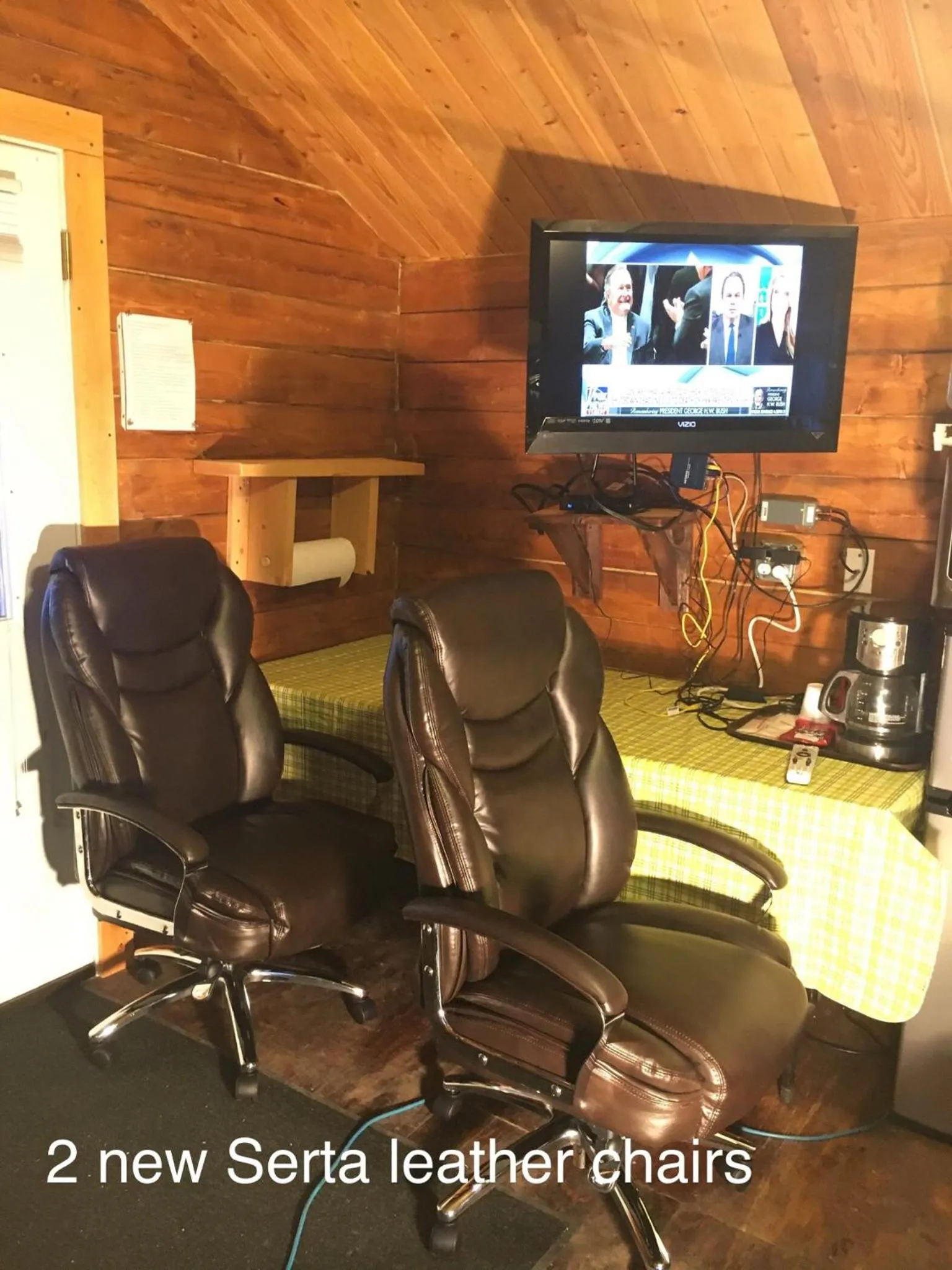 Alaska Log Cabins on the Pond