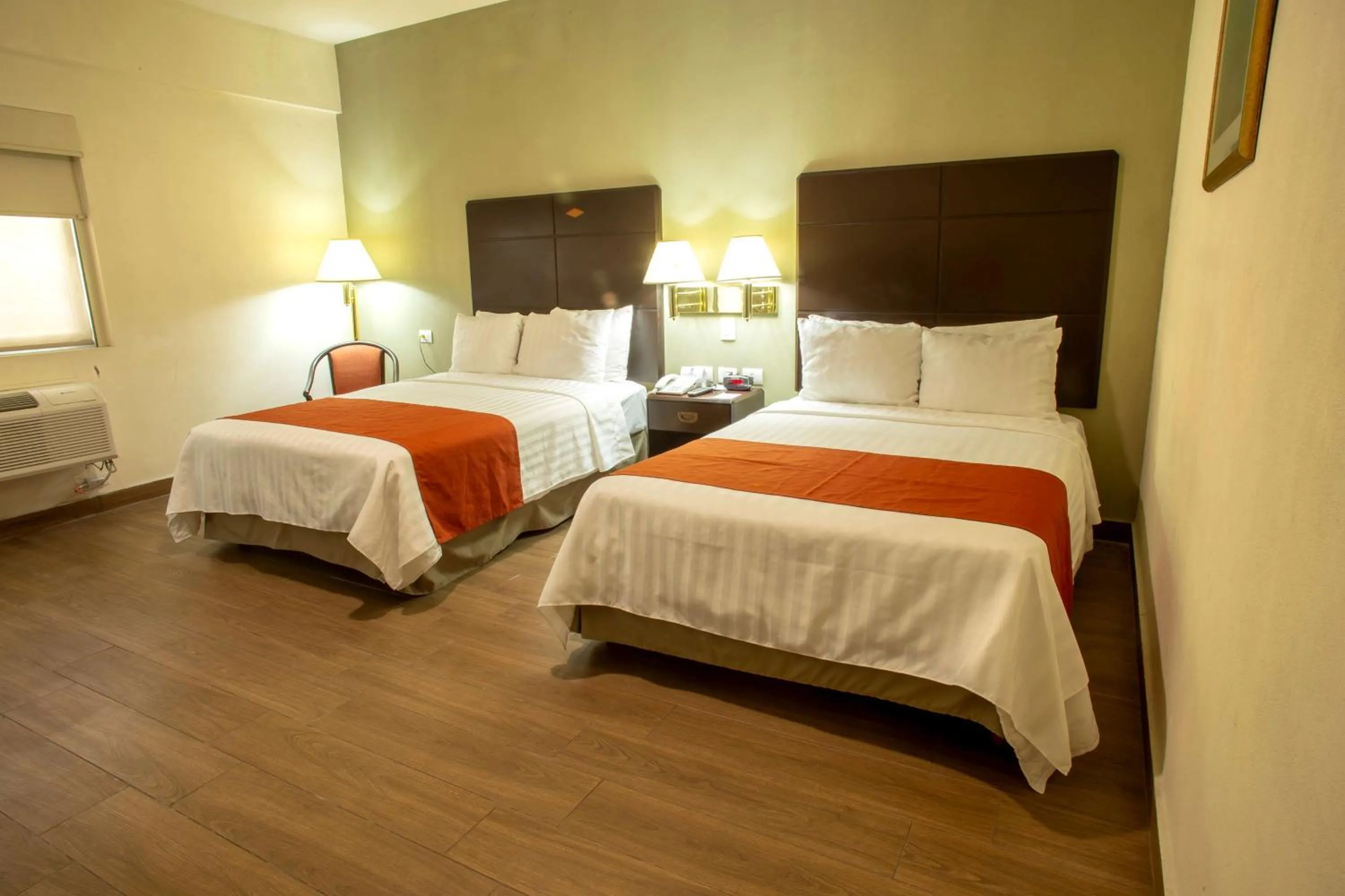 Photo of the whole room, Bed in Hotel Plaza Calzada