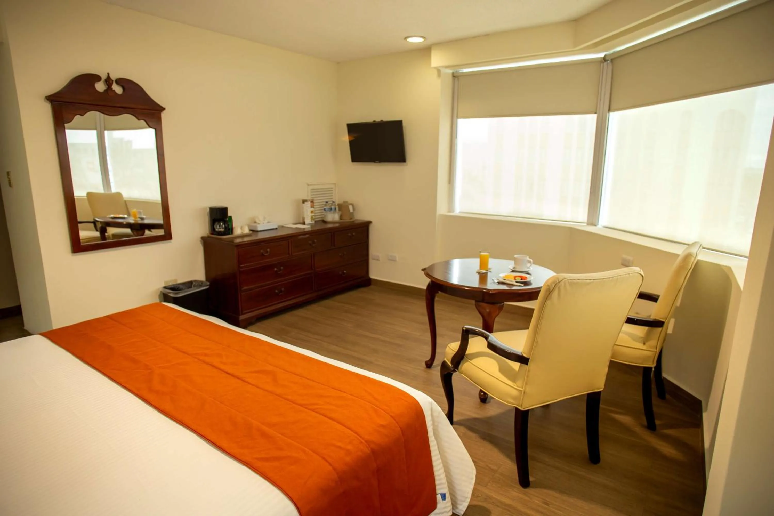 Photo of the whole room, Bed in Hotel Plaza Calzada