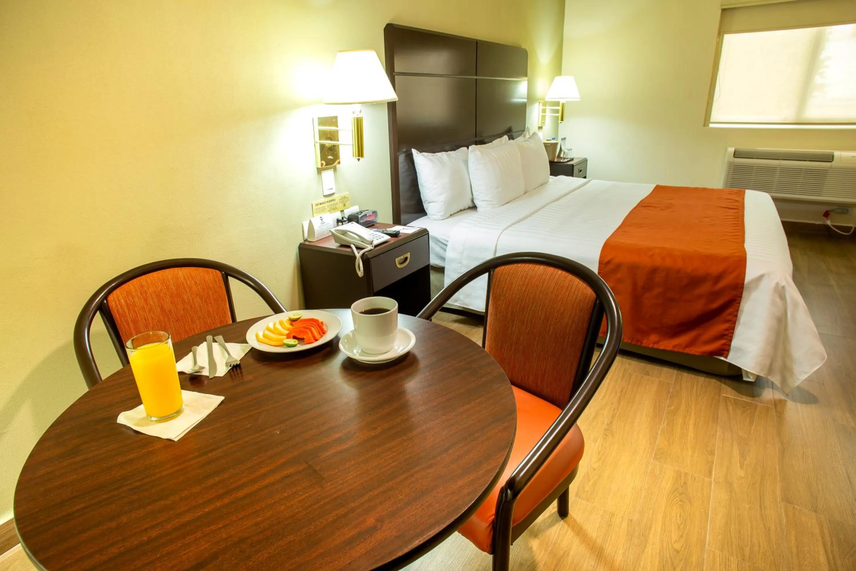 Photo of the whole room, Bed in Hotel Plaza Calzada