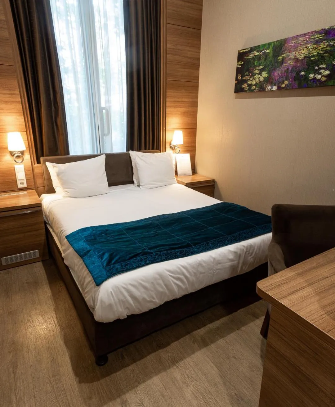 Bed in Grand Hotel Downtown