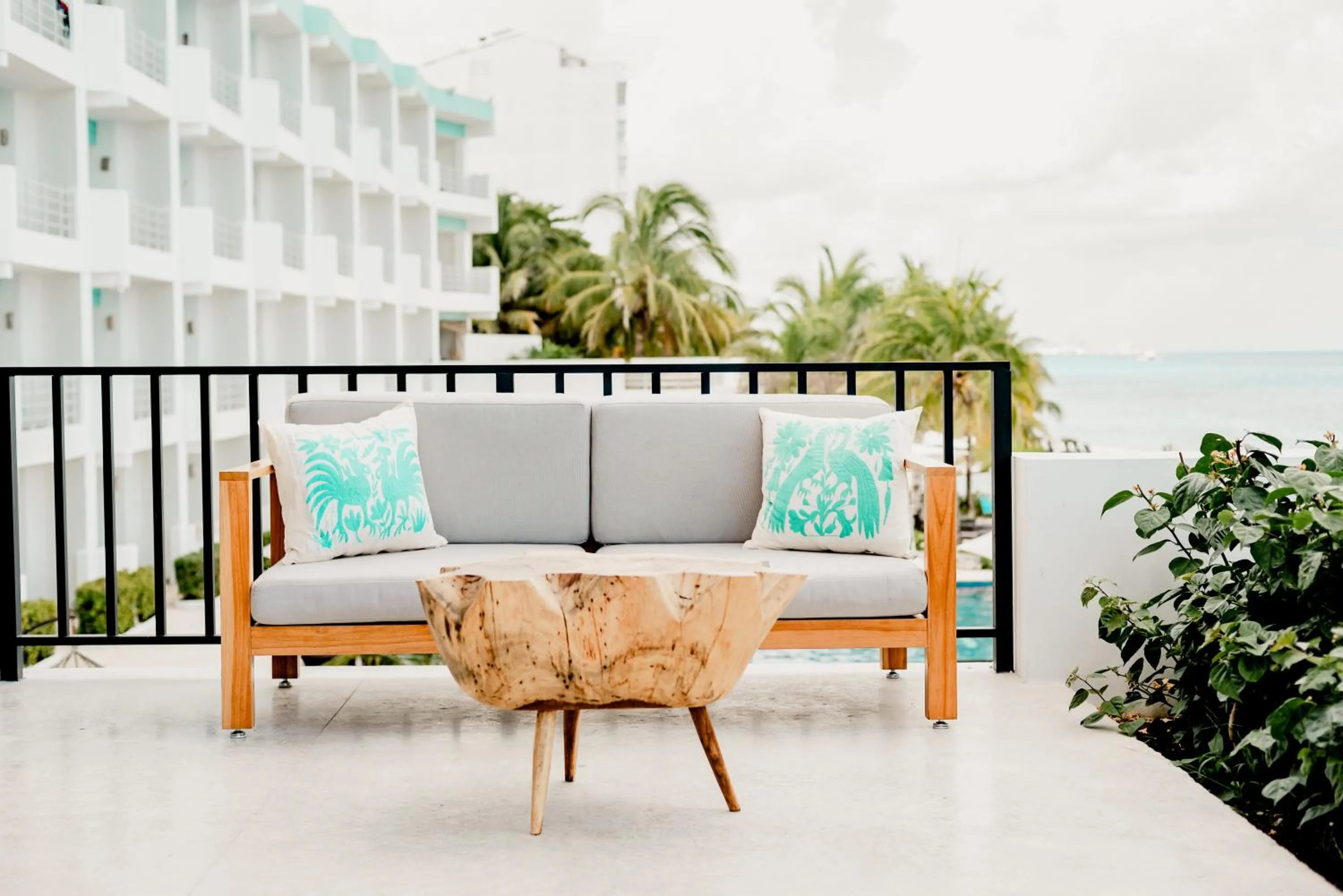 Seating area in Hotel B Unique