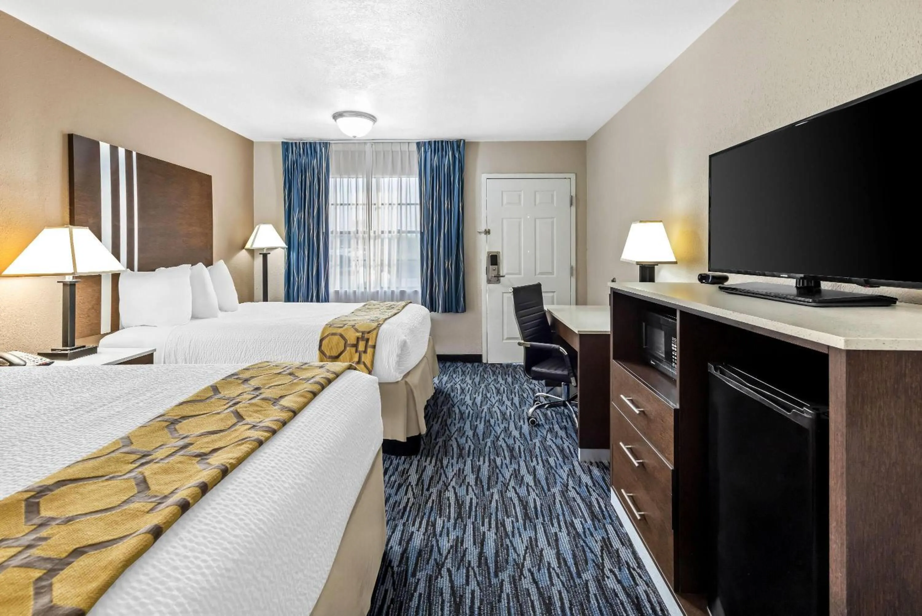 Bed in Baymont by Wyndham Port Arthur - Groves Area