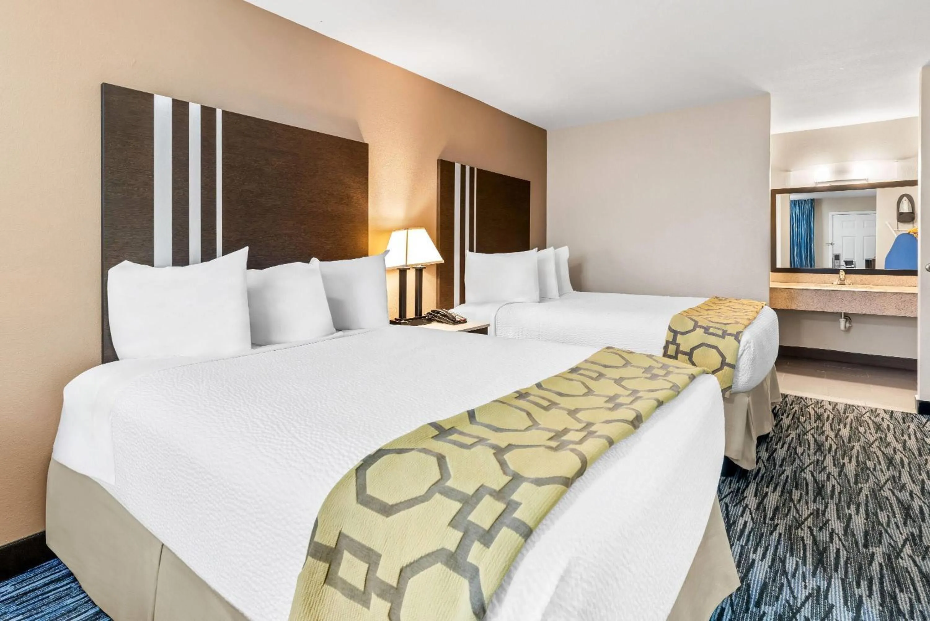 Bed in Baymont by Wyndham Port Arthur - Groves Area