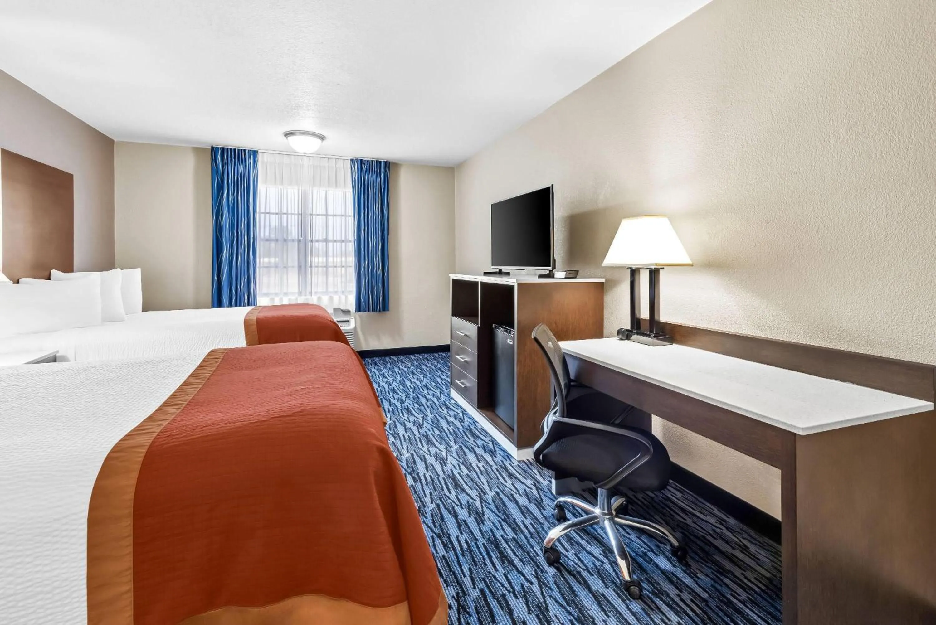 Bed in Baymont by Wyndham Port Arthur - Groves Area