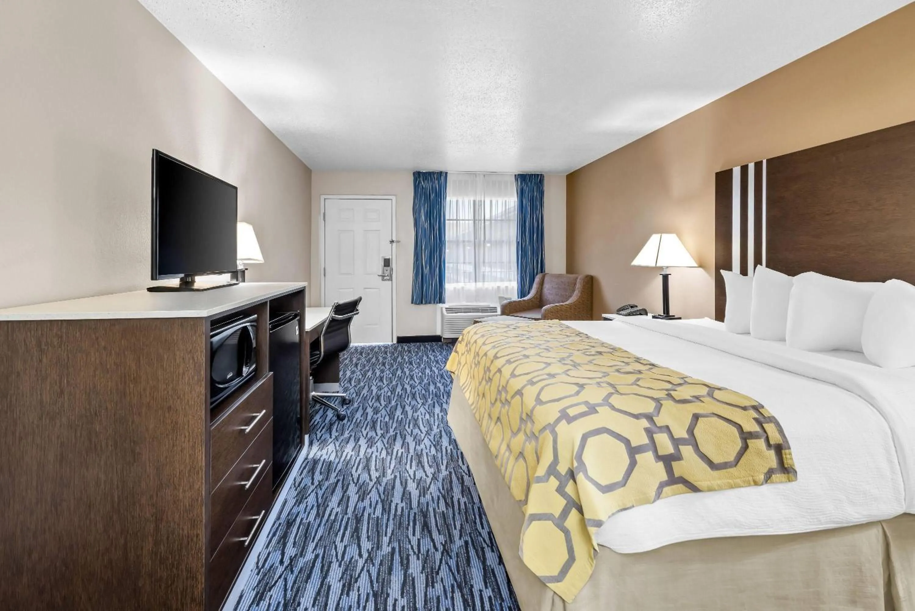 Bed in Baymont by Wyndham Port Arthur - Groves Area