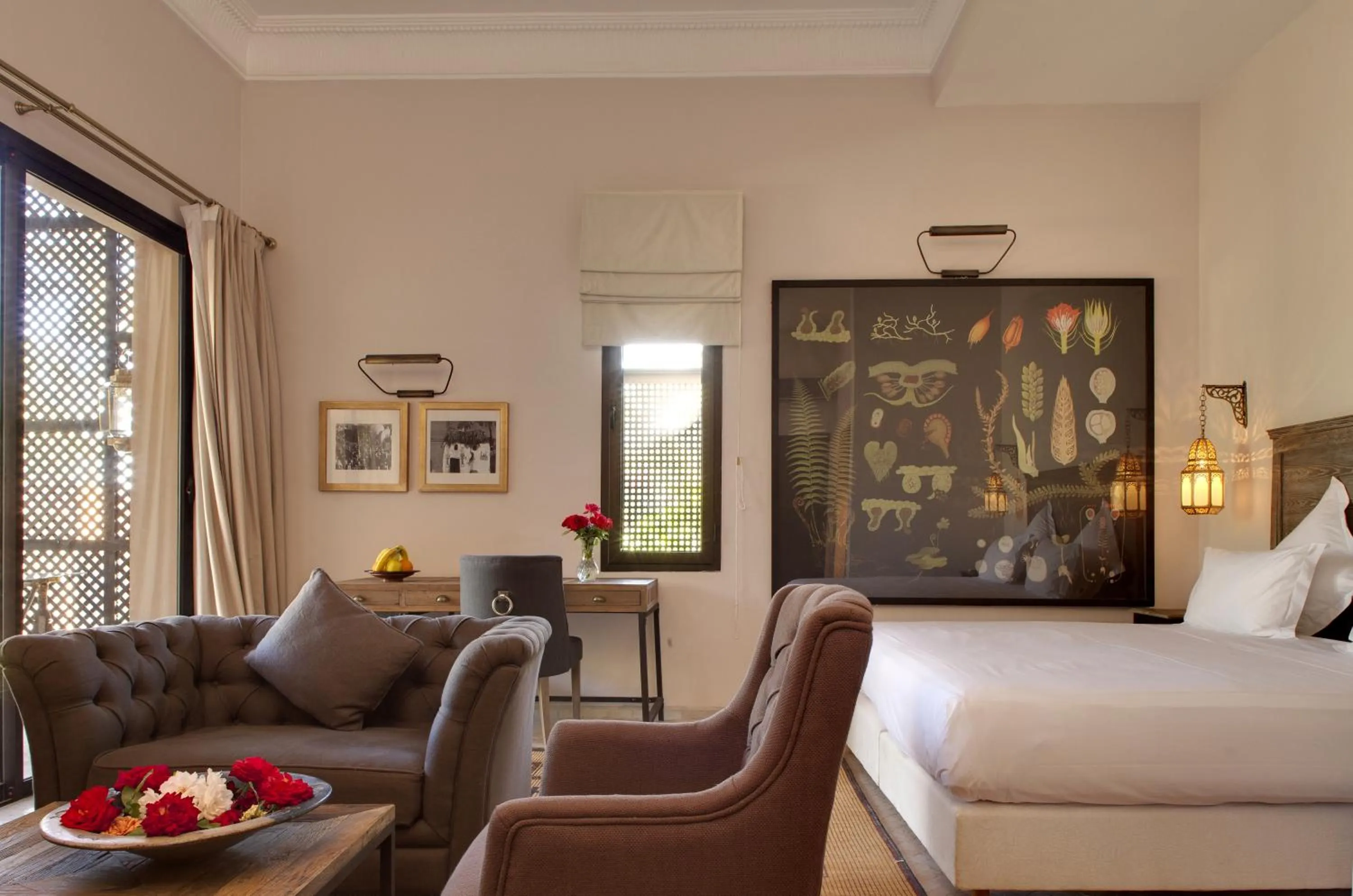 Photo of the whole room, Bed in Palais de l'O - Maison d'hôtes