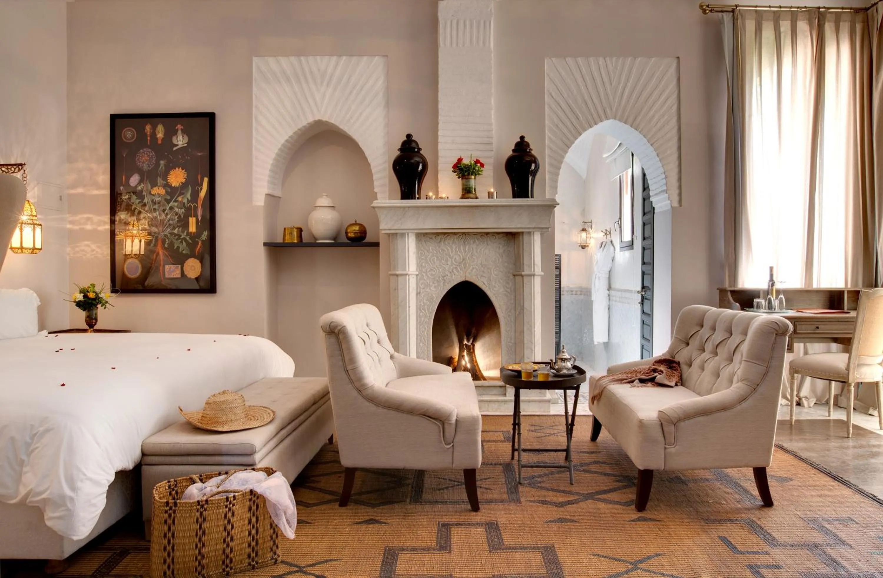 Seating area, Bed in Palais de l'O - Maison d'hôtes