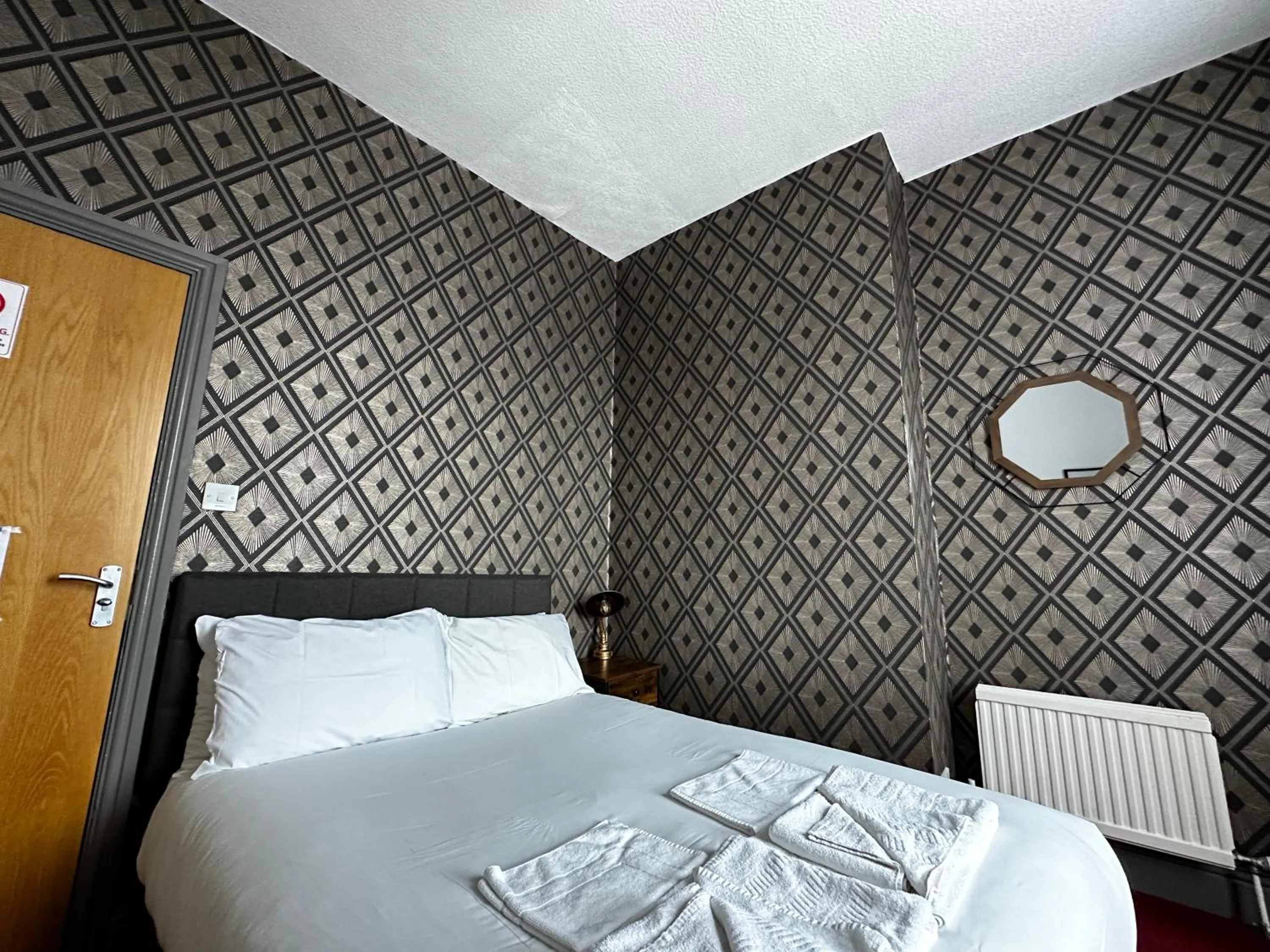 Bed in The Derby Hotel