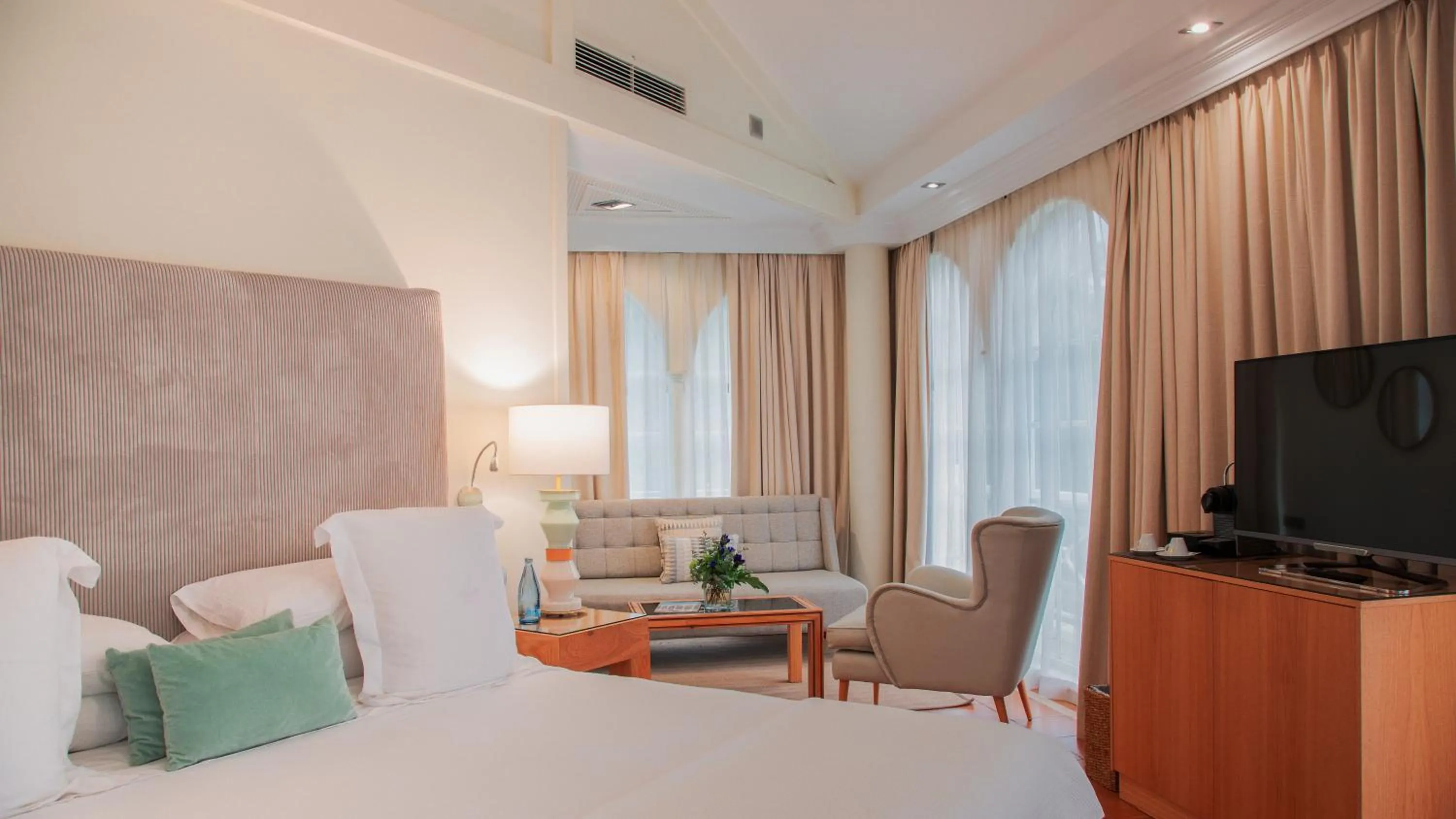 Living room, Bed in Bahia del Duque