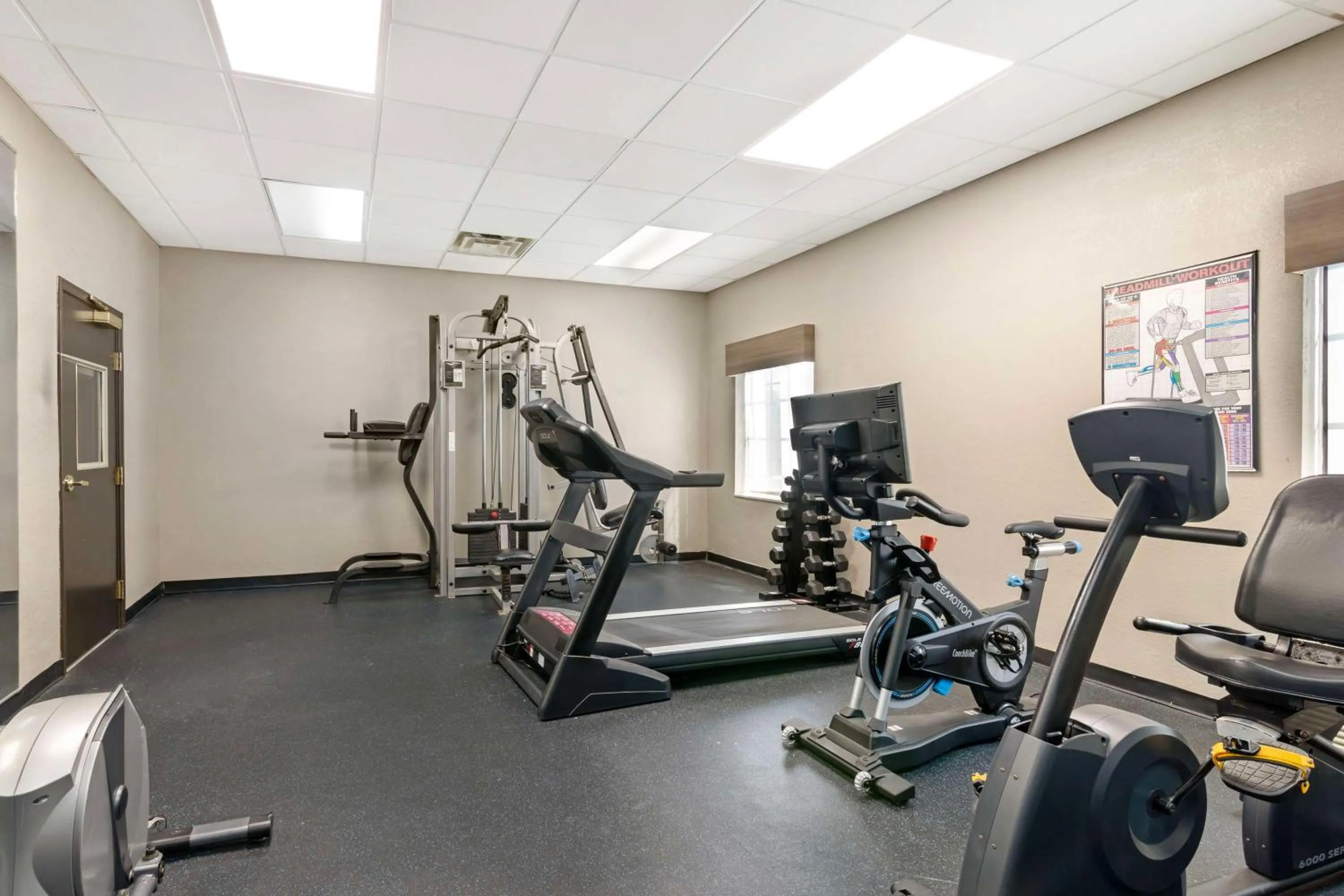 Fitness centre/facilities in Best Western Savannah Airport Inn & Suites