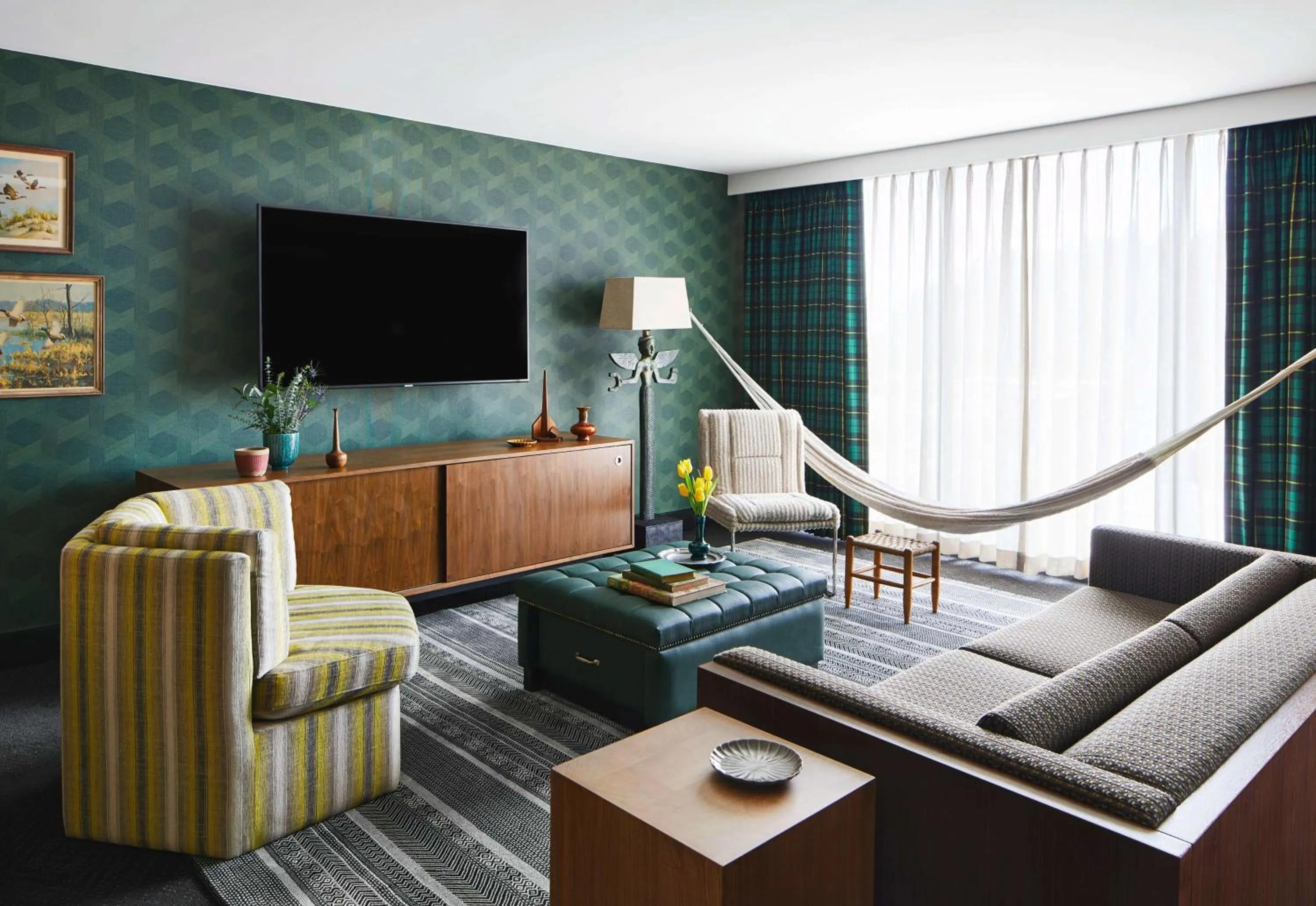 Living room in Graduate by Hilton Eugene