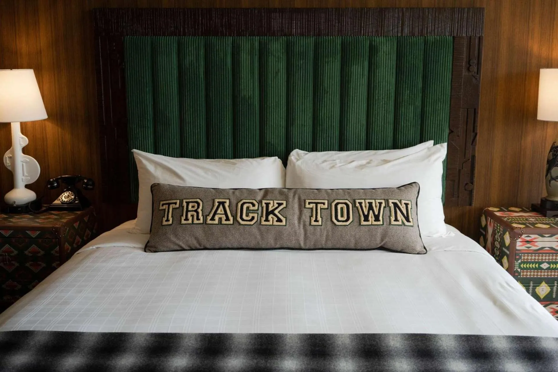 Bed in Graduate by Hilton Eugene