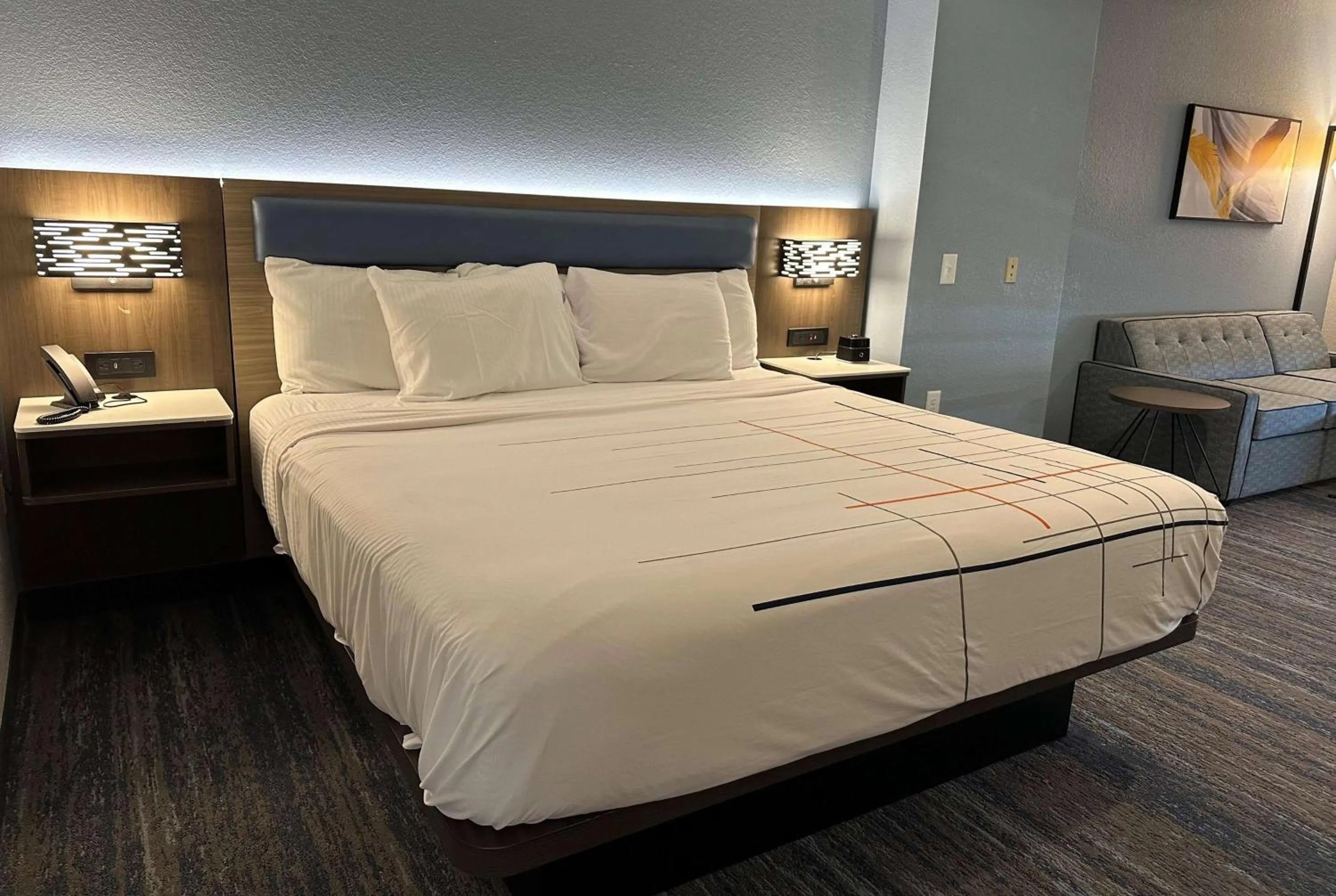 Photo of the whole room, Bed in La Quinta by Wyndham Macon West