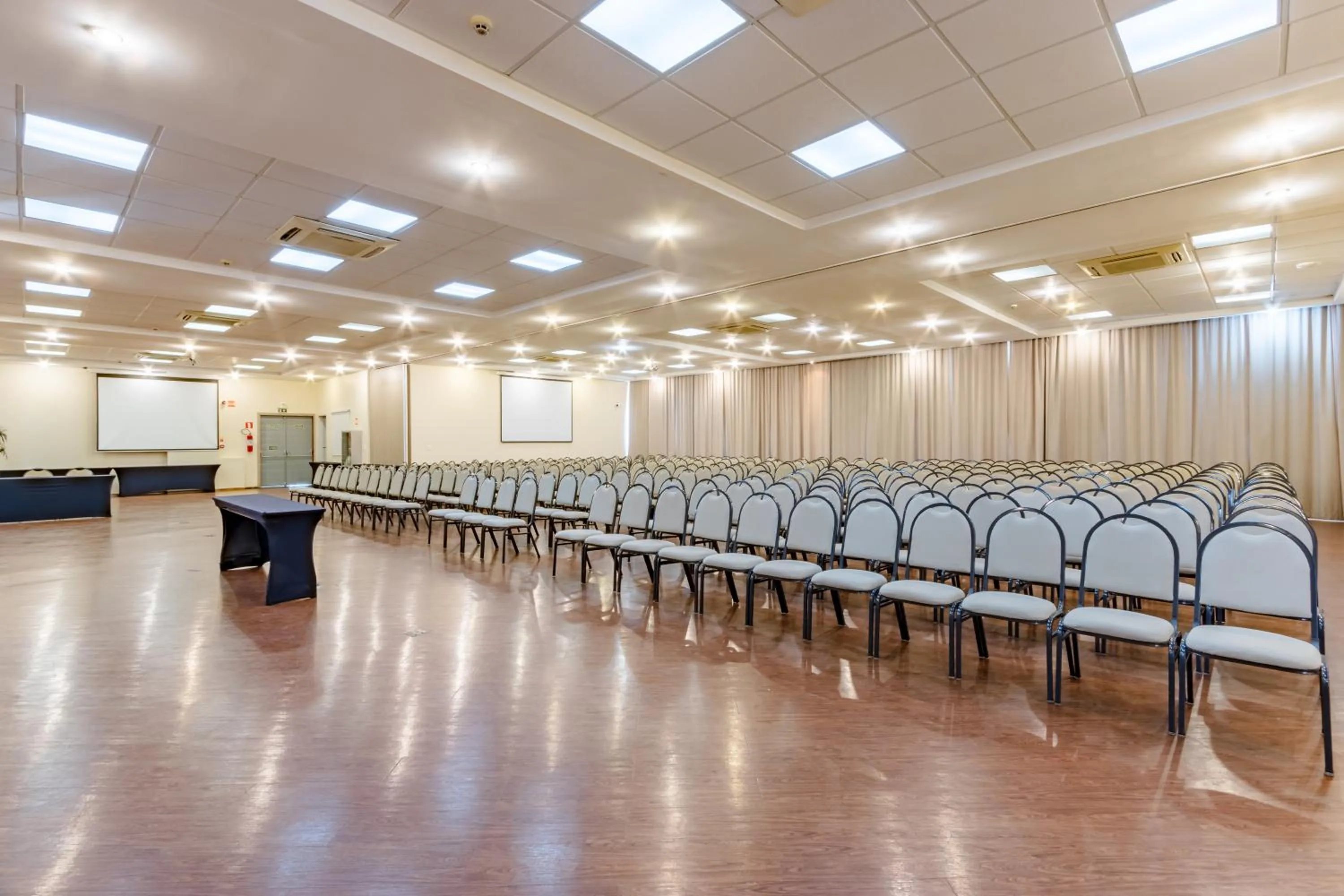 Meeting/conference room in Bristol Portal do Iguaçu Curitiba Aeroporto