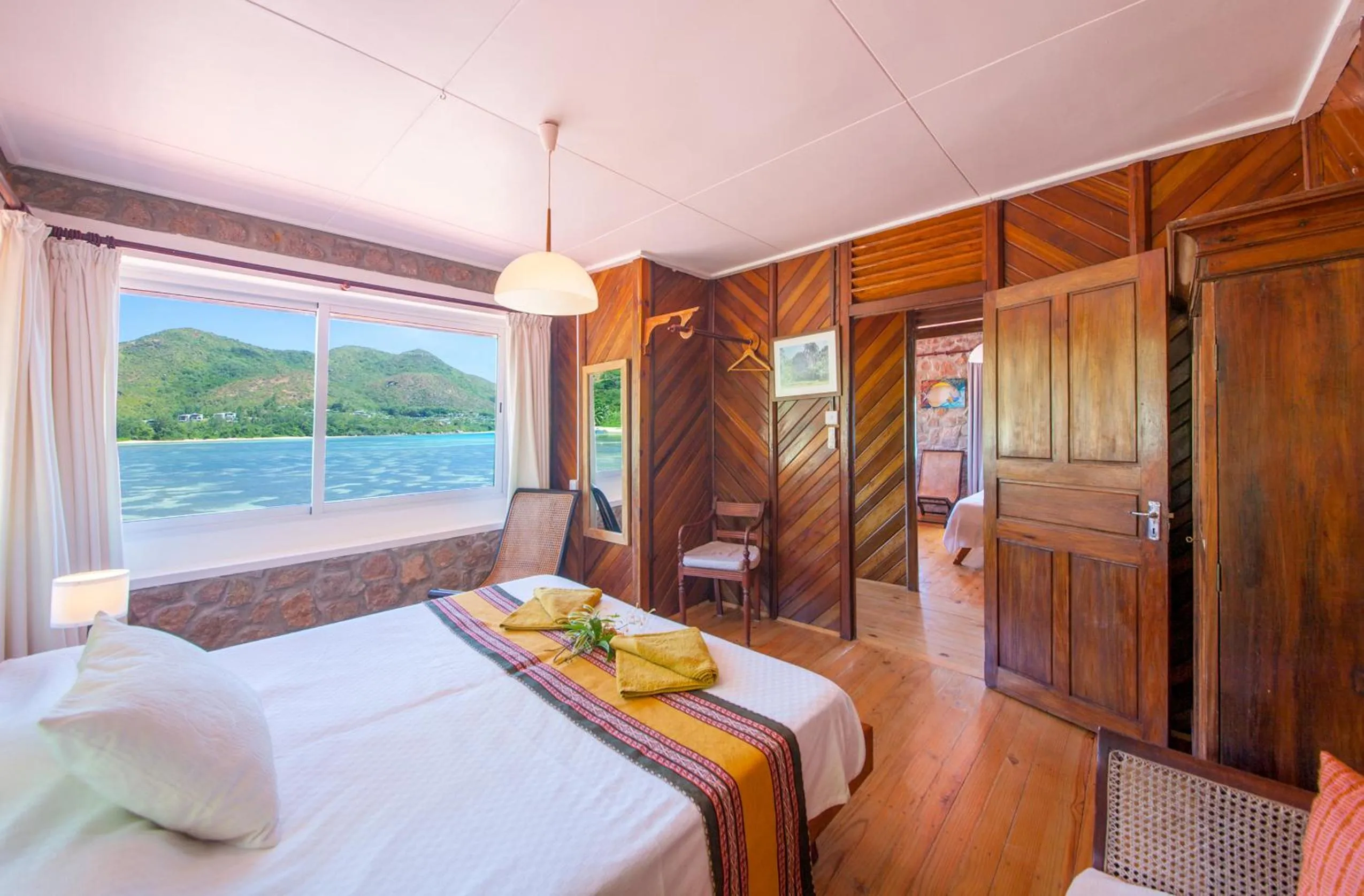 Property building, Bed in La Saline