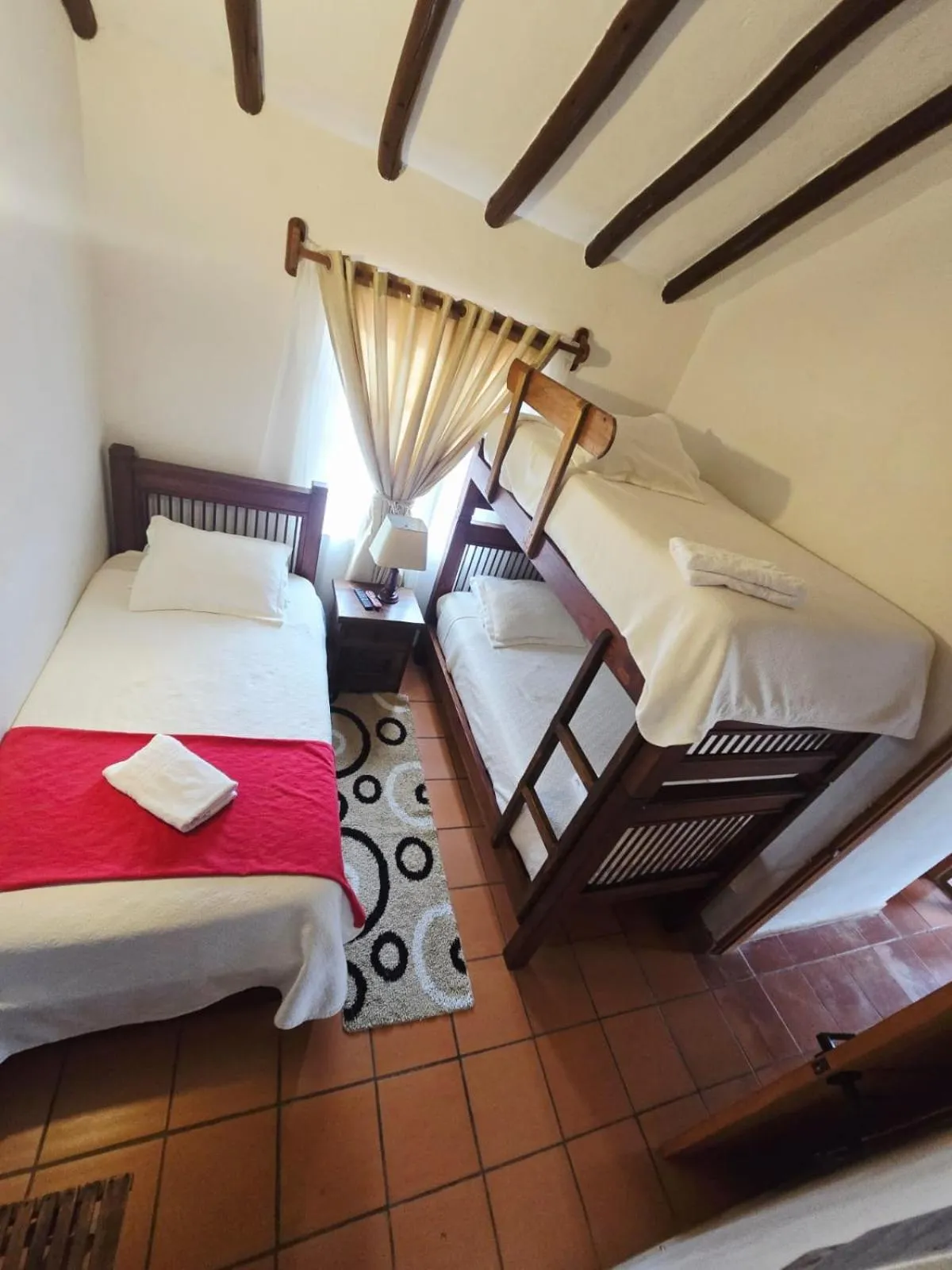 Photo of the whole room, Bed in Aparta Hotel El Refugio de María