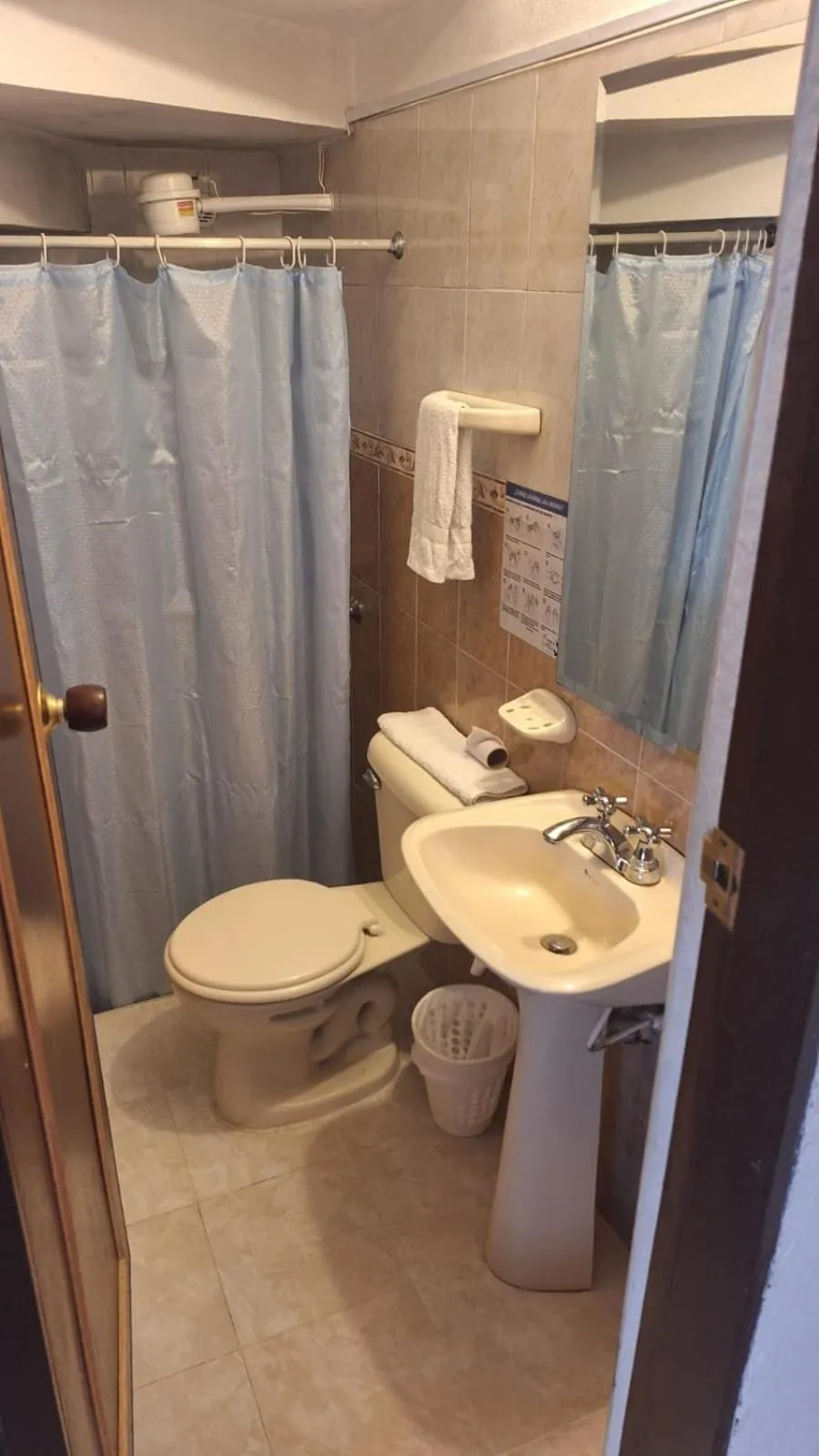 Bathroom in Aparta Hotel El Refugio de María