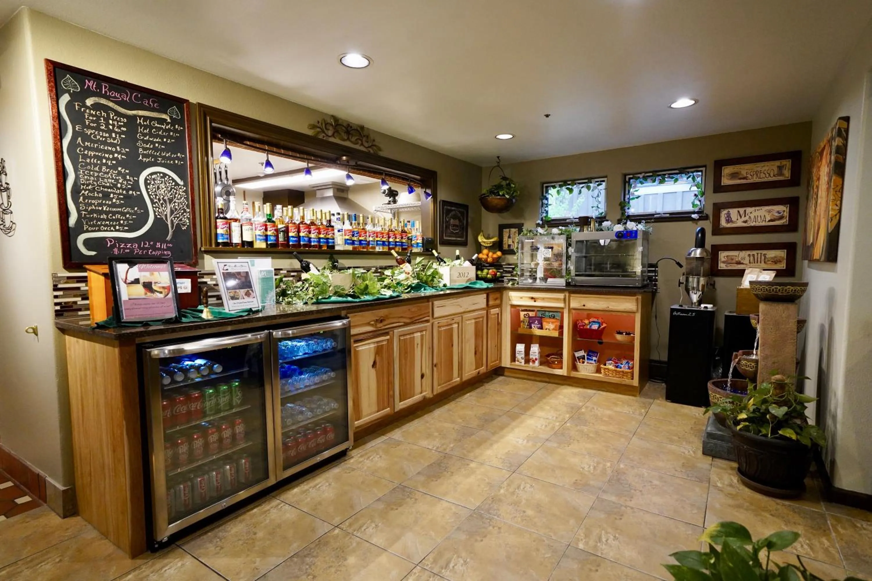 Food and drinks in Frisco Inn on Galena