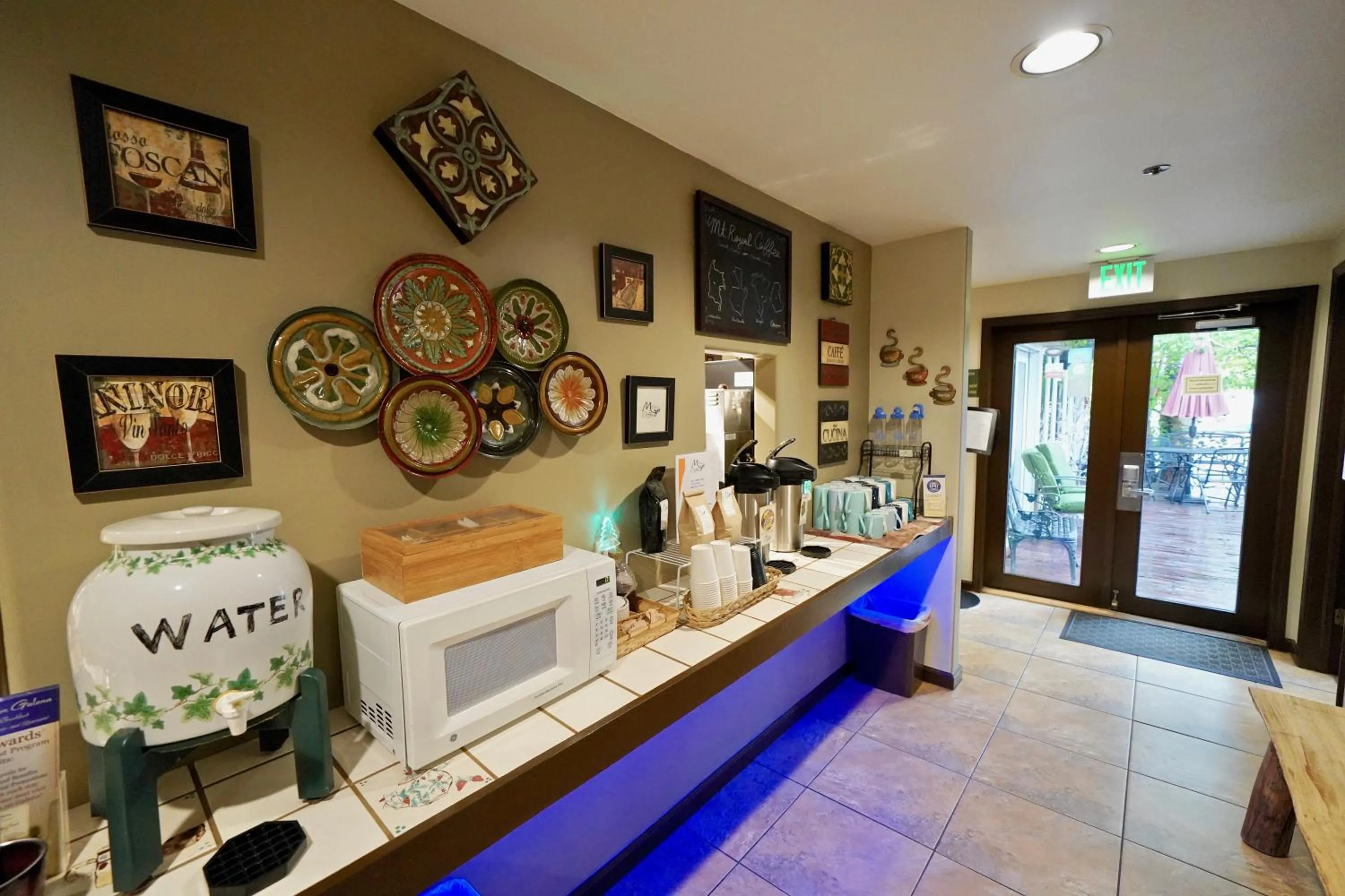 Coffee/tea facilities in Frisco Inn on Galena