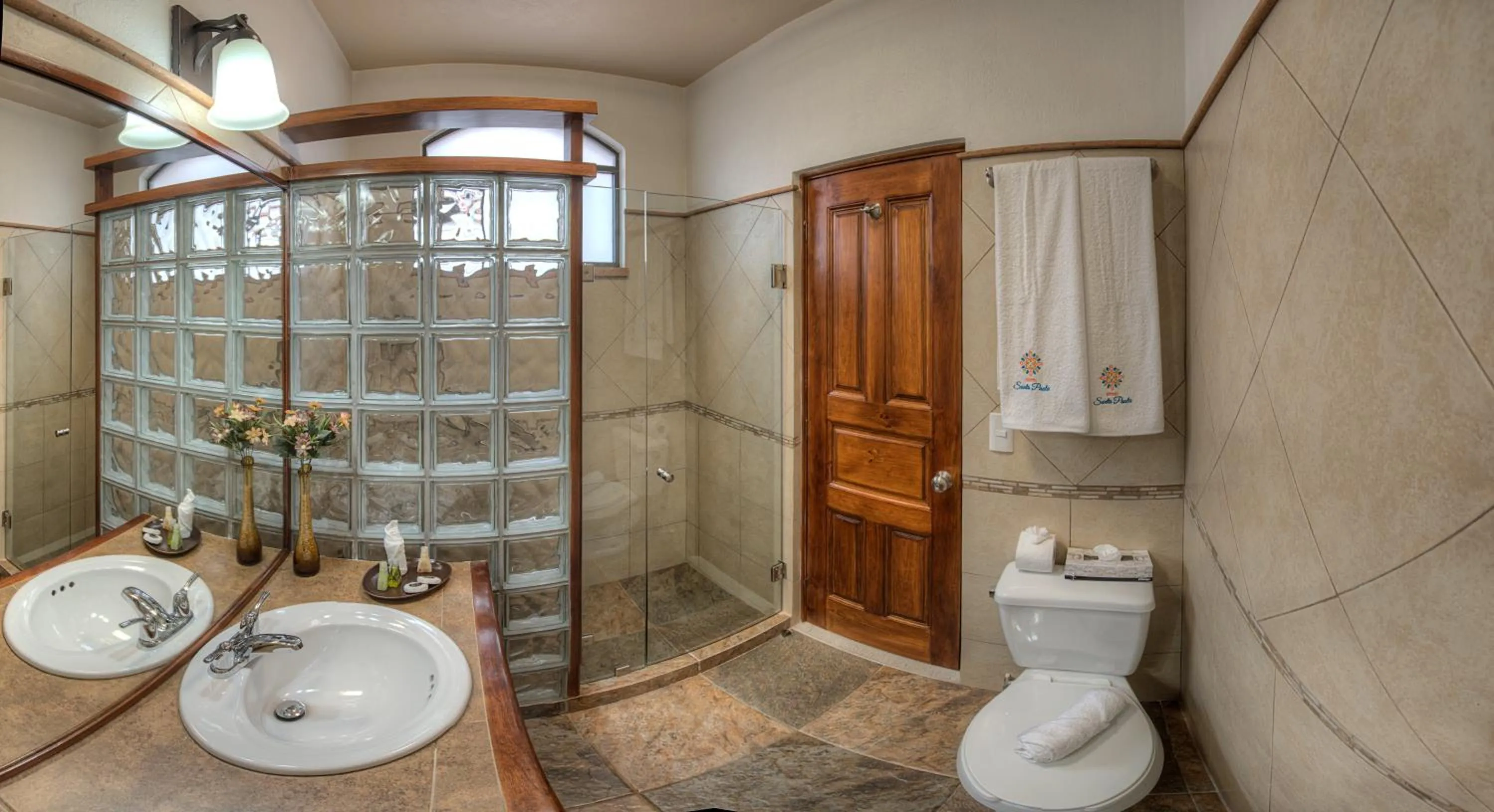 Bathroom in Hotel Santa Paula