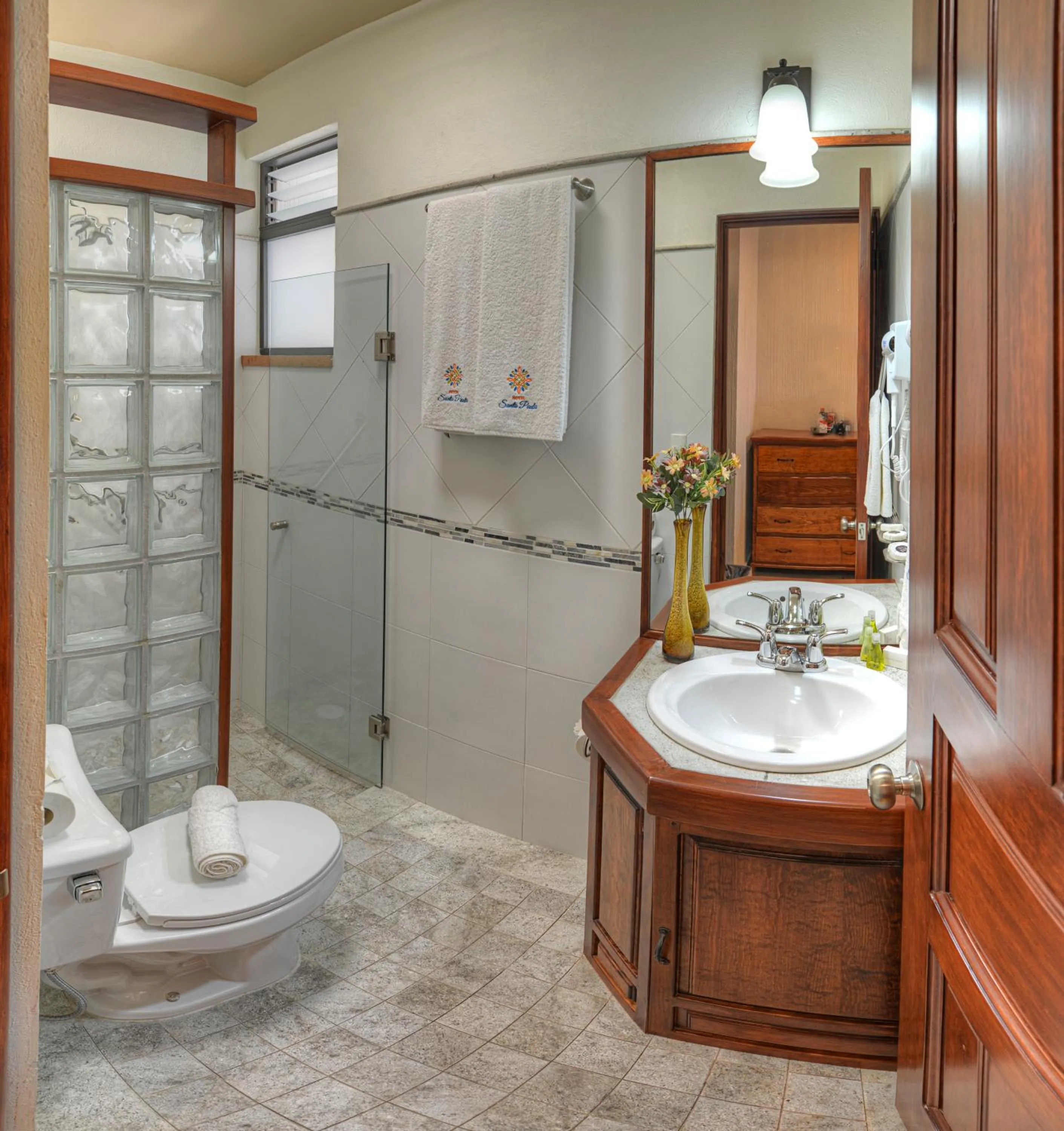 Bathroom in Hotel Santa Paula