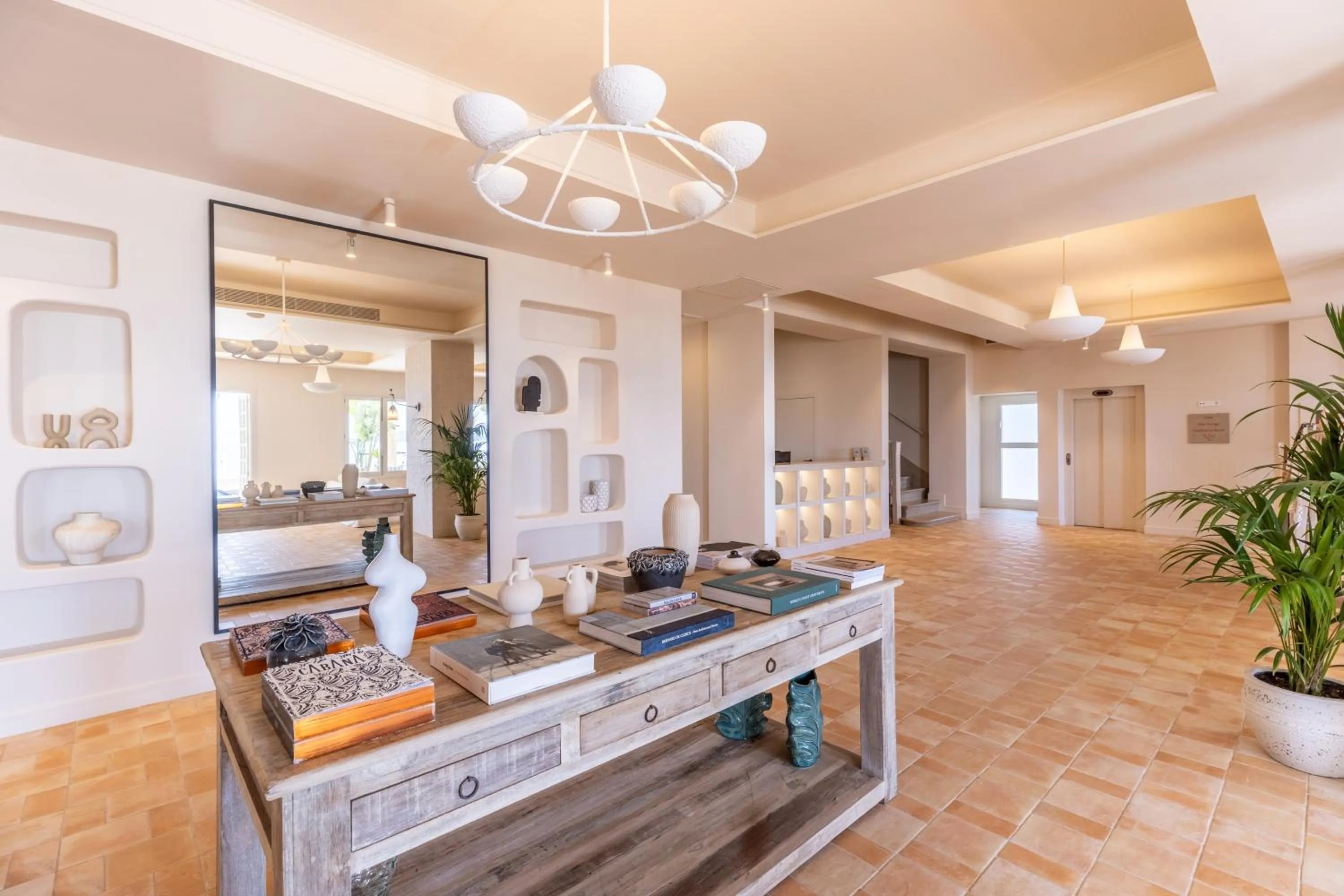 Lobby or reception in Hoposa Pollentia - Adults Only