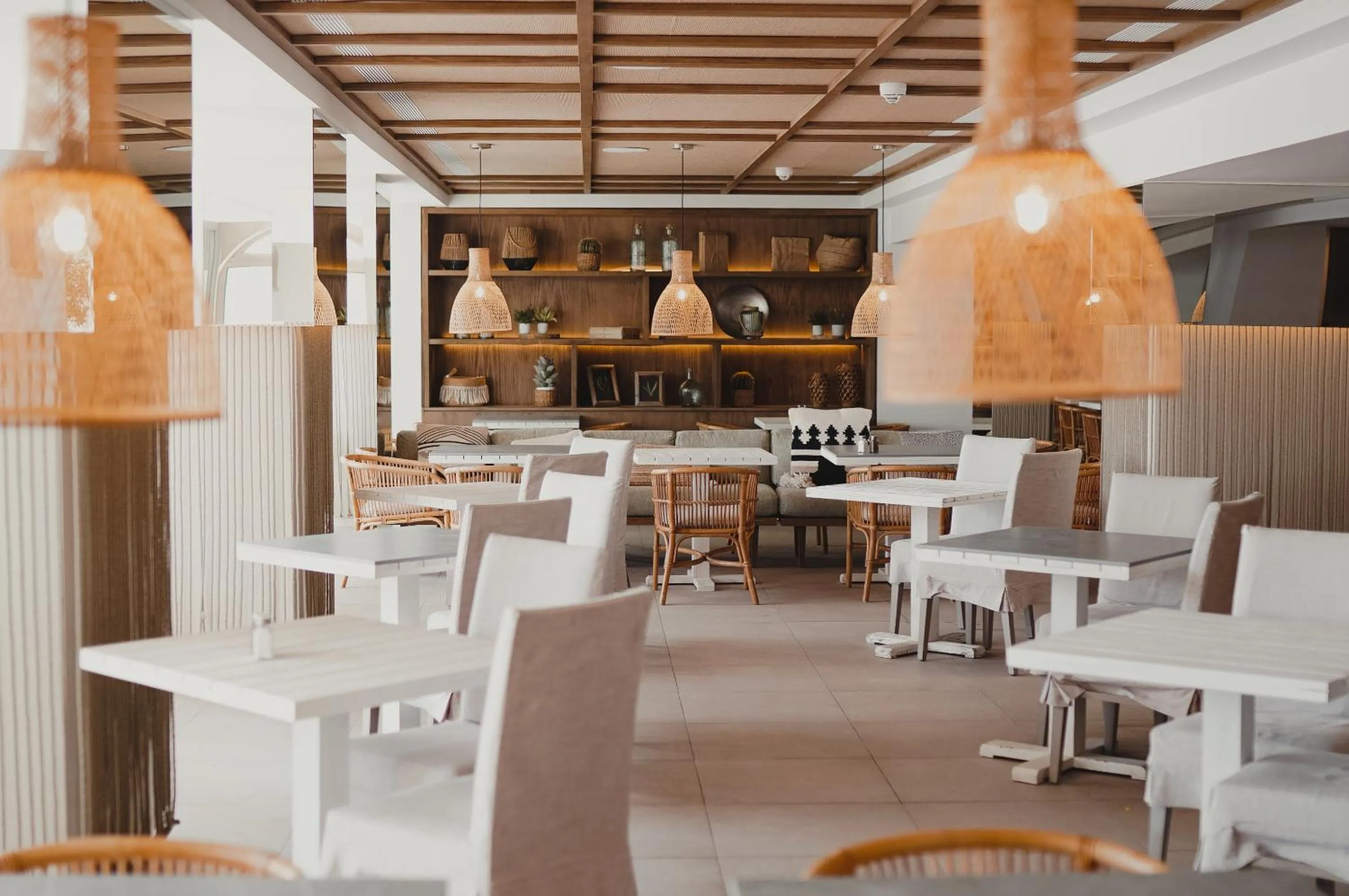 Restaurant/places to eat in Hoposa Pollentia - Adults Only