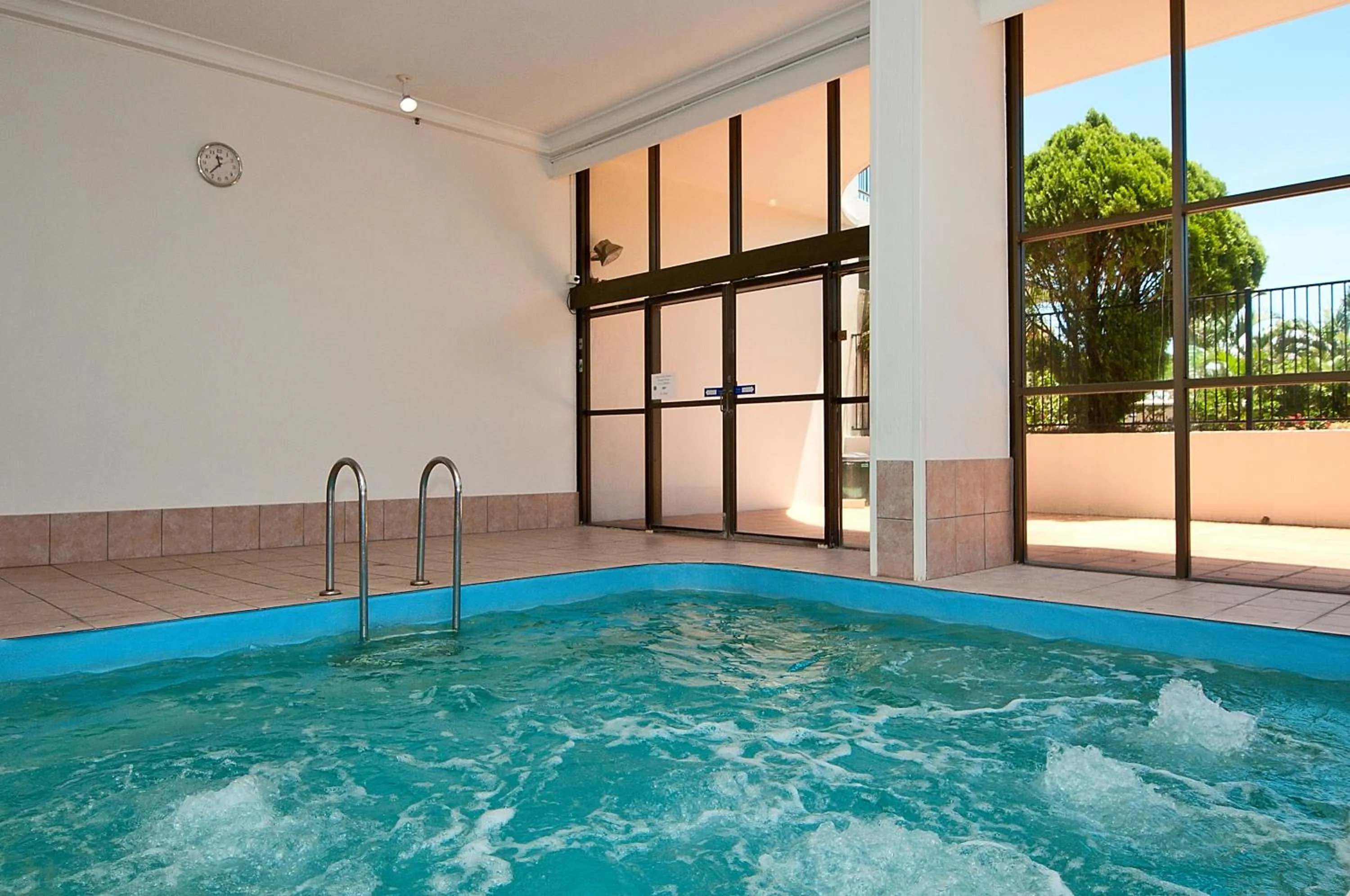 Swimming pool in Spectrum Holiday Apartments