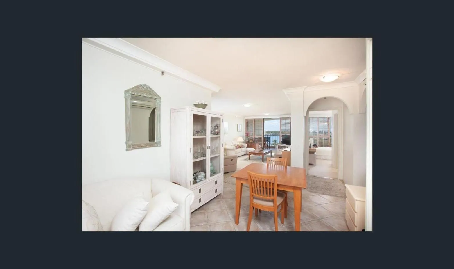 Dining area in Spectrum Holiday Apartments