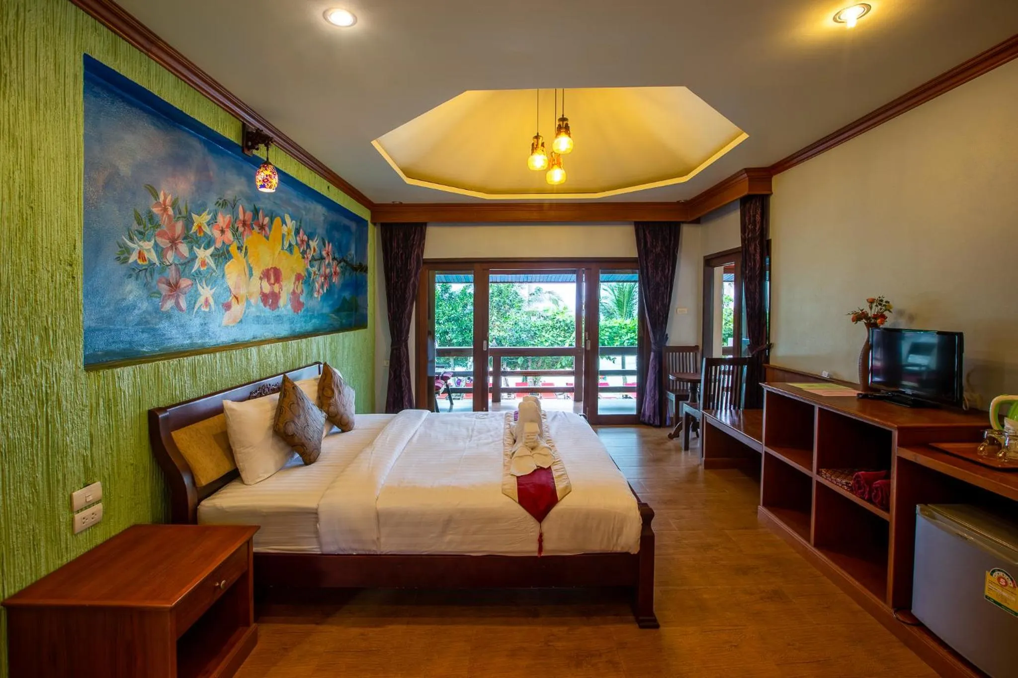 Bed in Nice Beach Resort Koh Pha-ngan