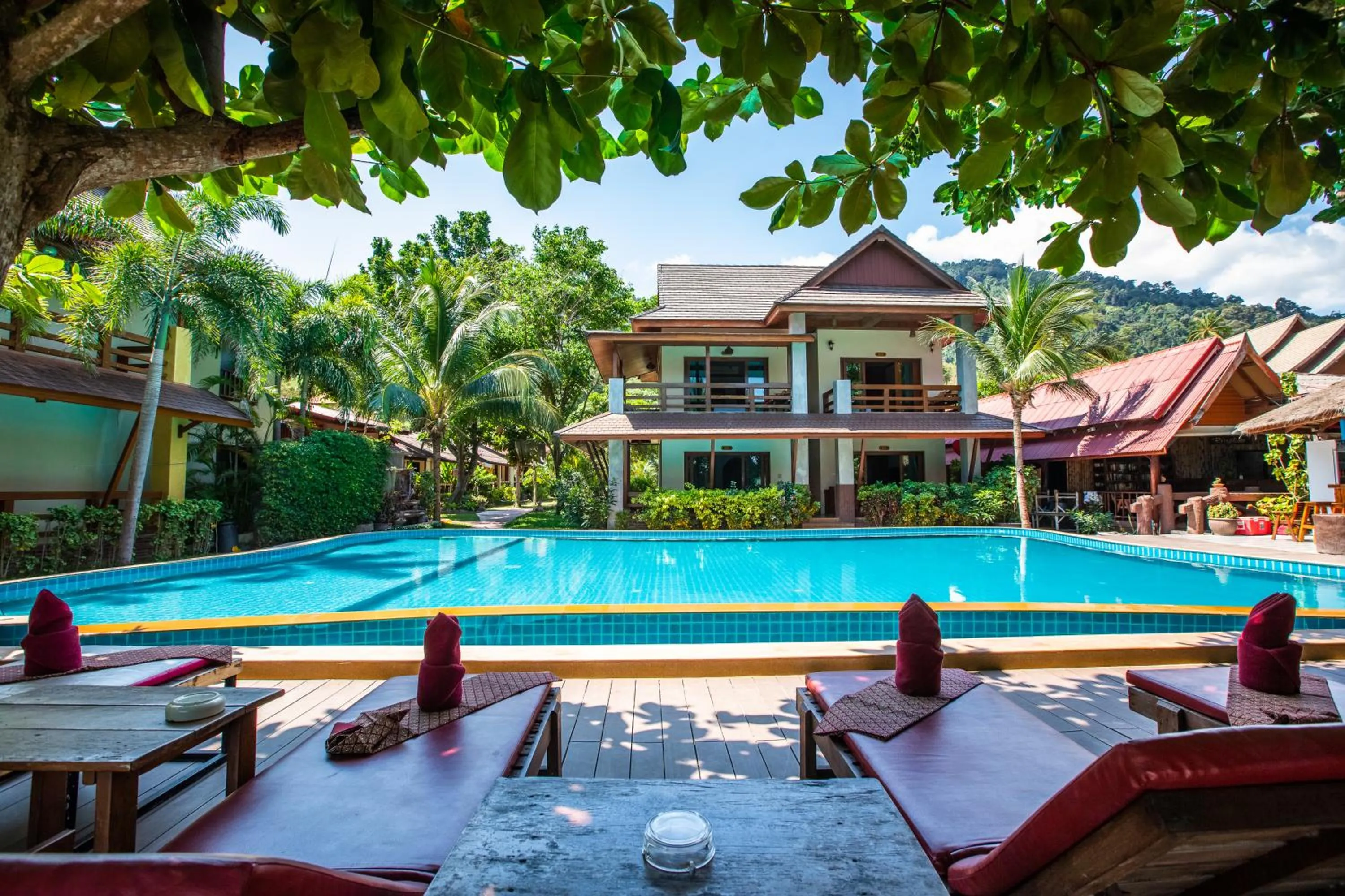 Pool view in Nice Beach Resort Koh Pha-ngan