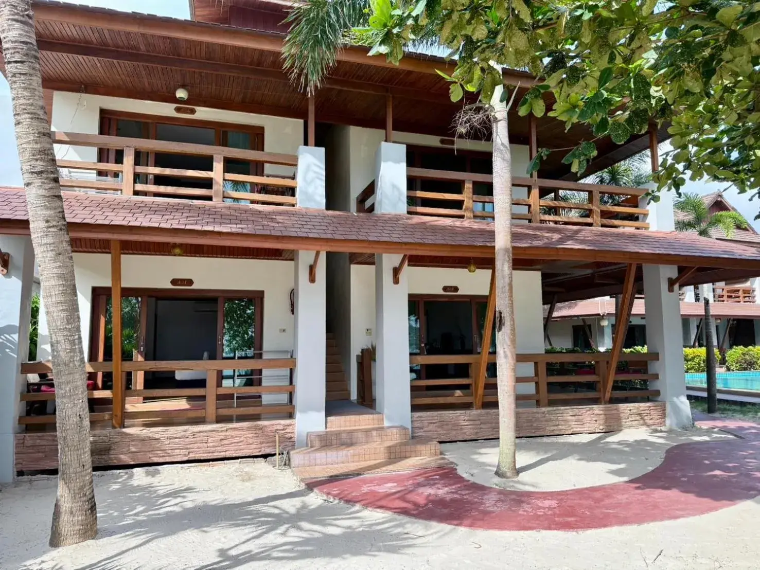 Quadruple Room with Sea View in Nice Beach Resort Koh Pha-ngan Quadruple Room with Sea View in Nice Beach Resort Koh Pha-ngan