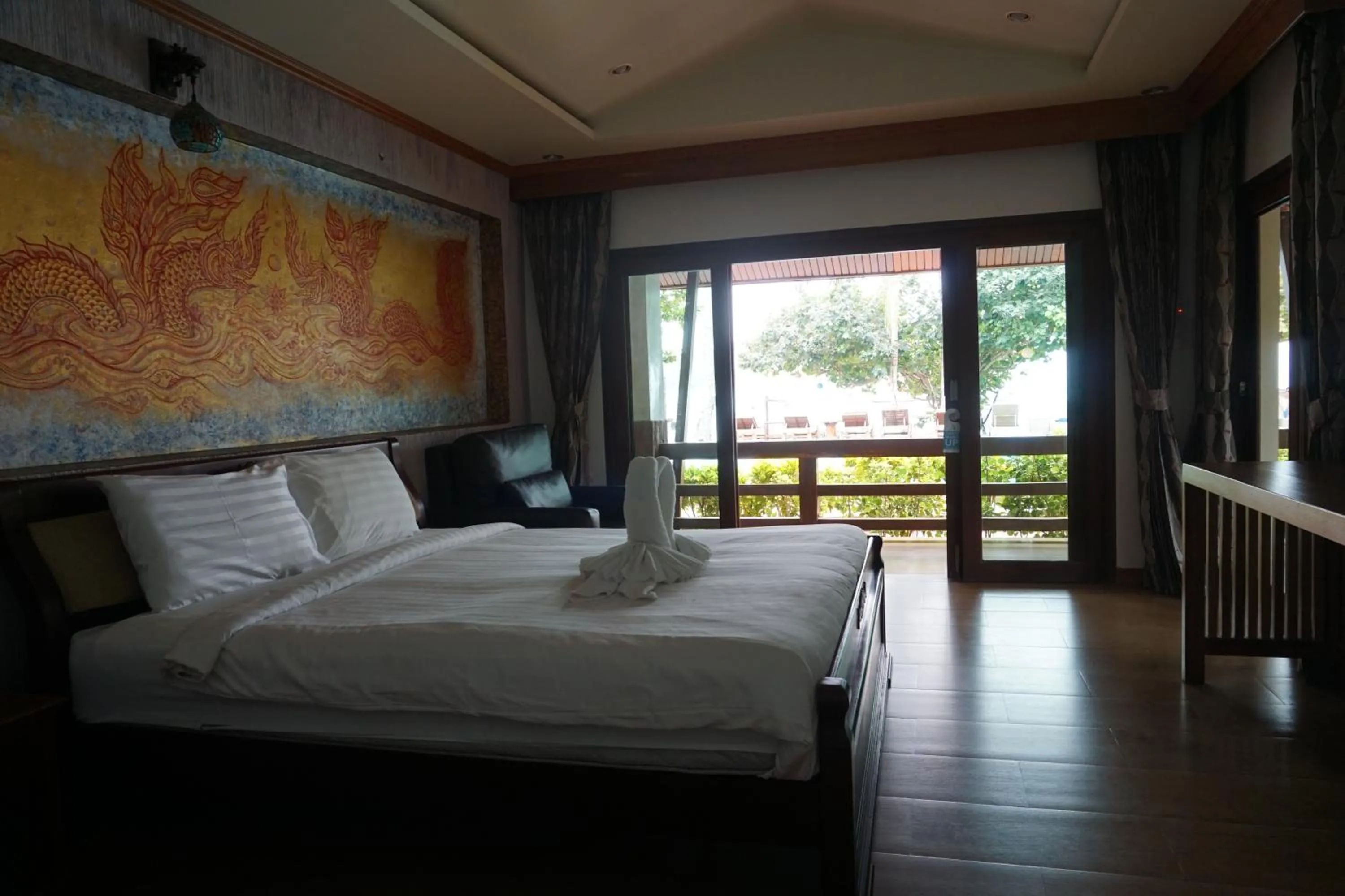 Photo of the whole room, Bed in Nice Beach Resort Koh Pha-ngan