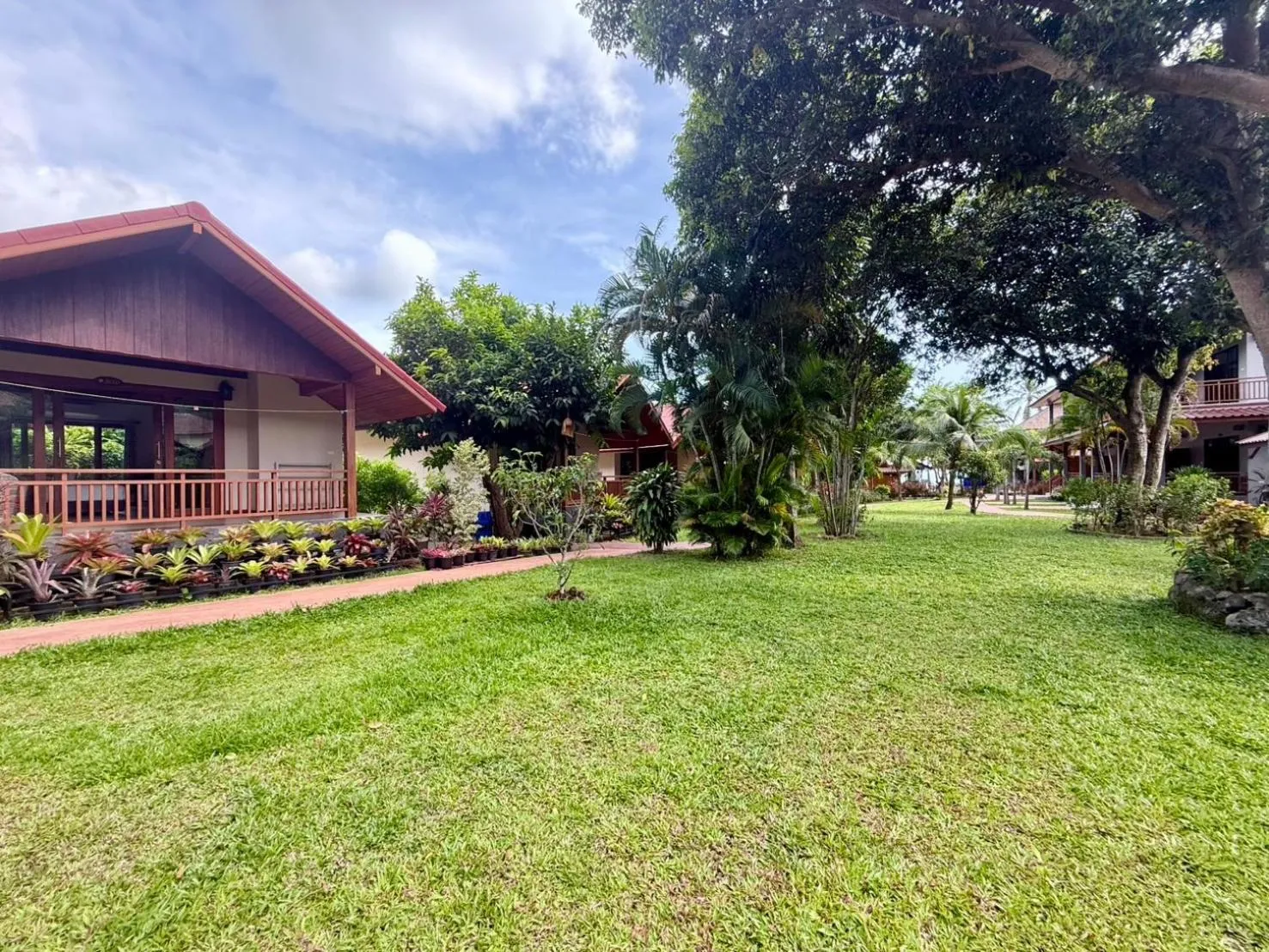 Nice Beach Resort Koh Pha-ngan