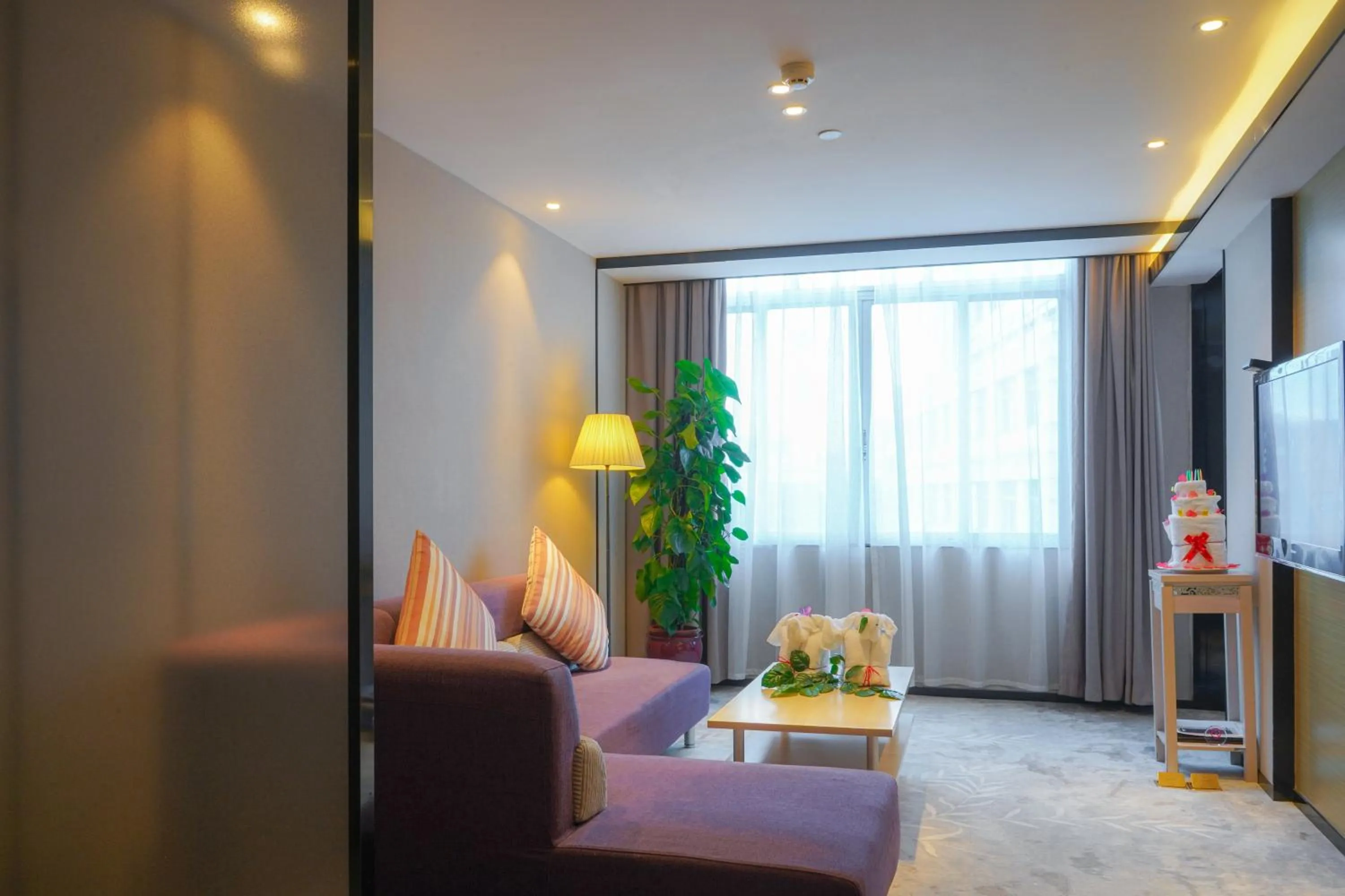 Guangdong Baiyun City Hotel