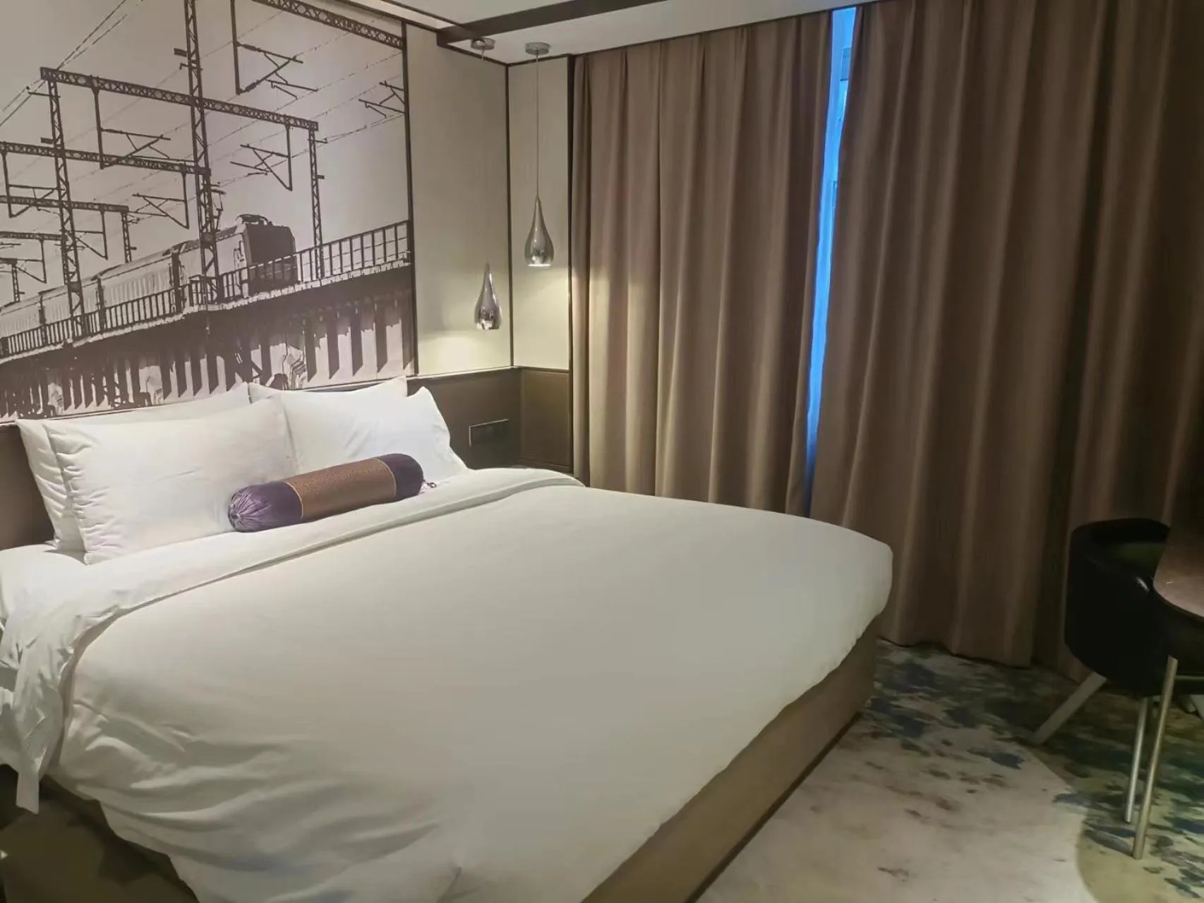Bed in Guangdong Baiyun City Hotel