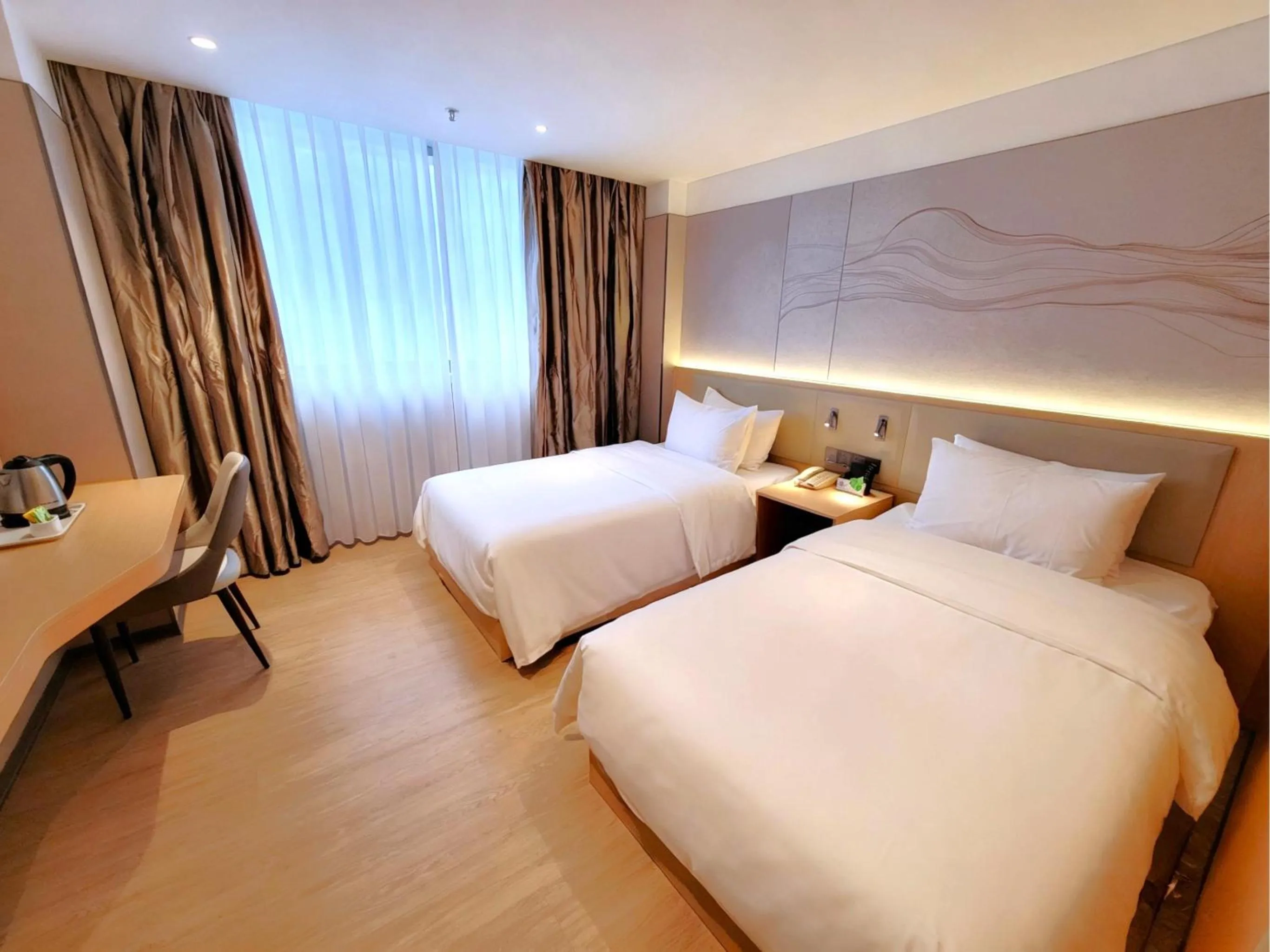 Bed in Guangdong Baiyun City Hotel