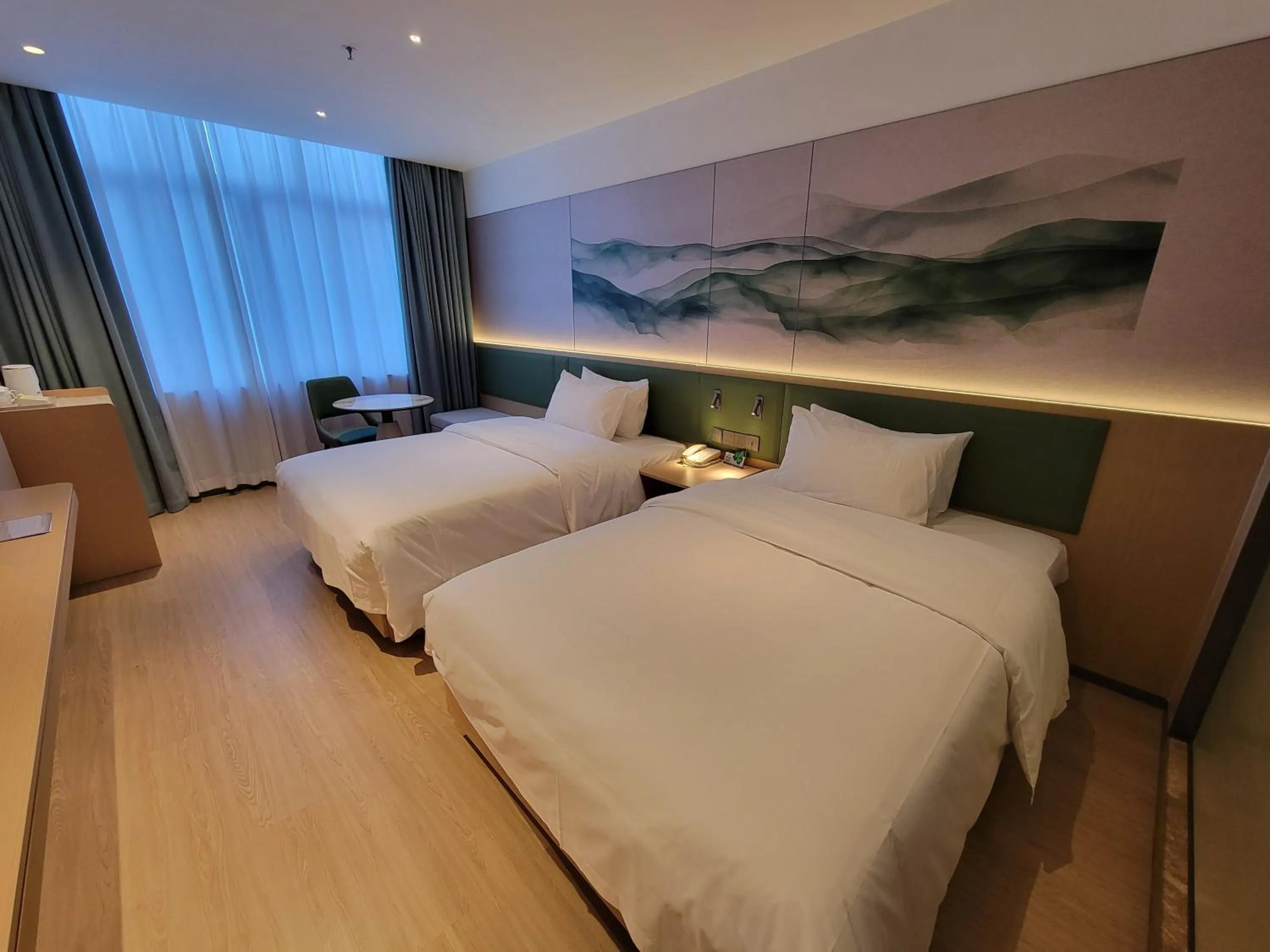 Bed in Guangdong Baiyun City Hotel