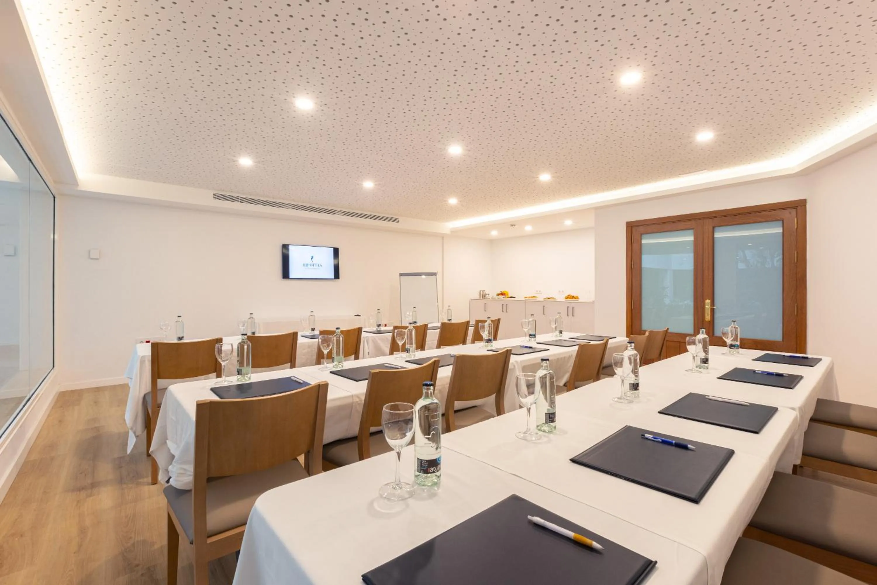 Meeting/conference room in Hipotels La Geria