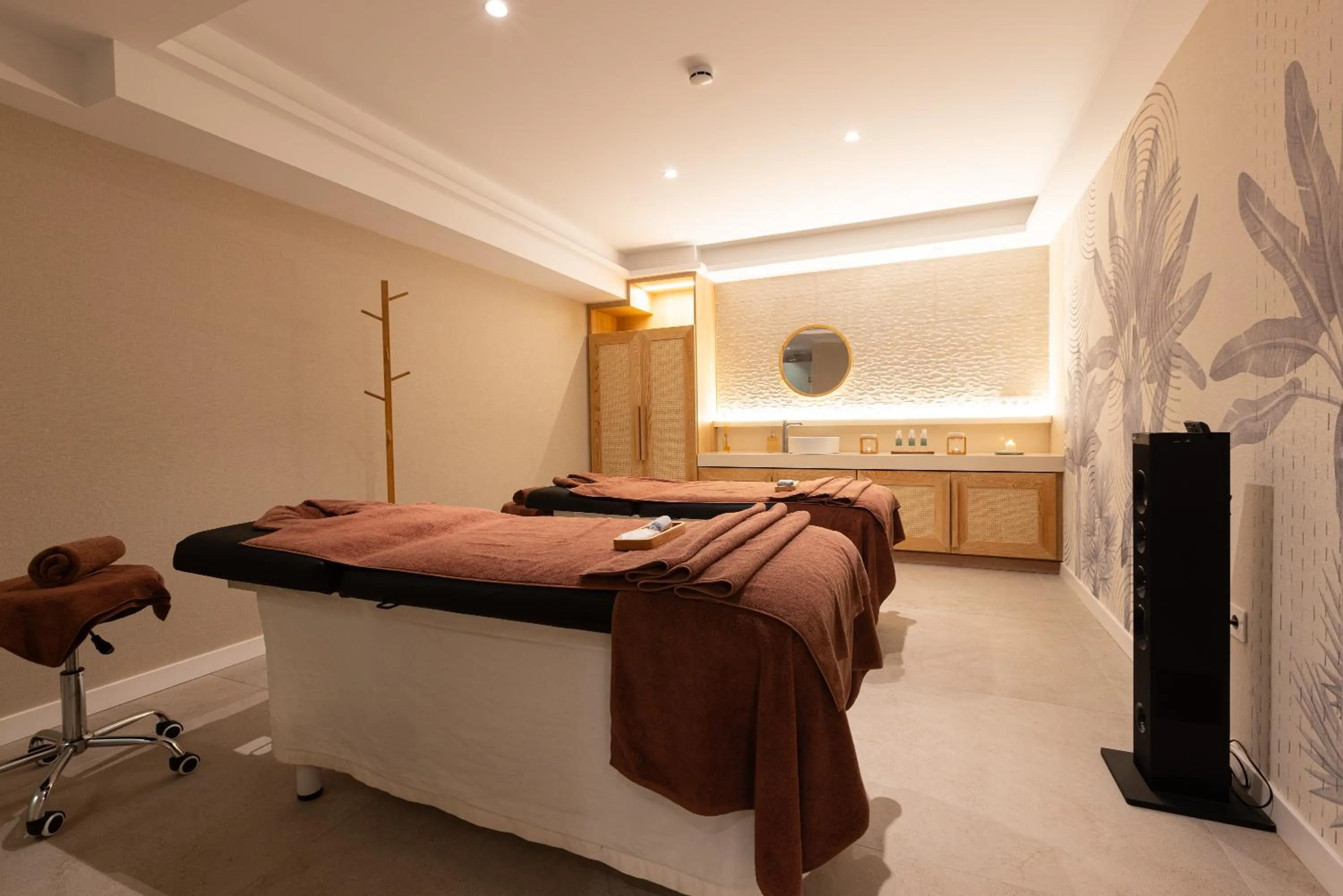 Massage in Hipotels La Geria