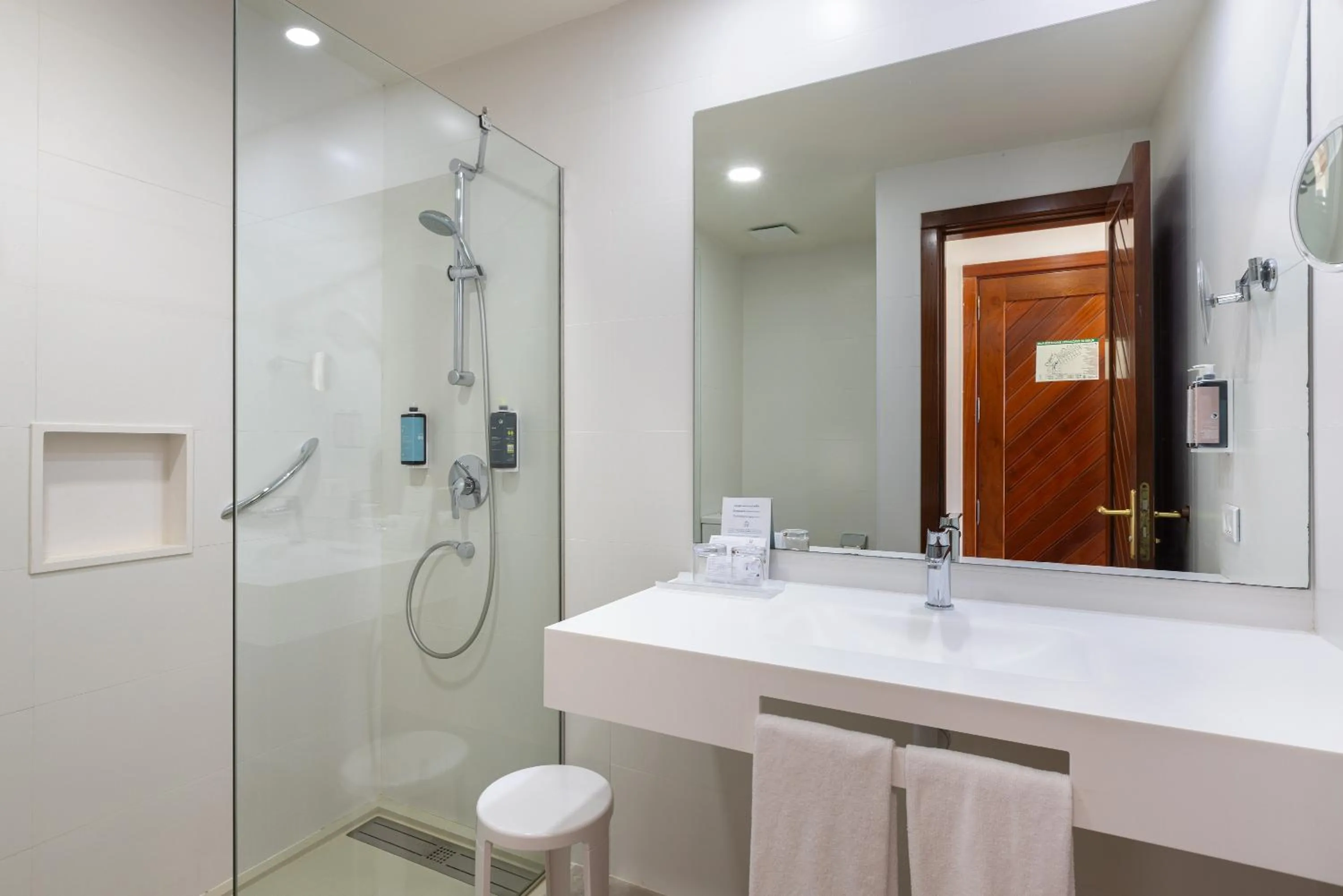 Shower in Hipotels La Geria