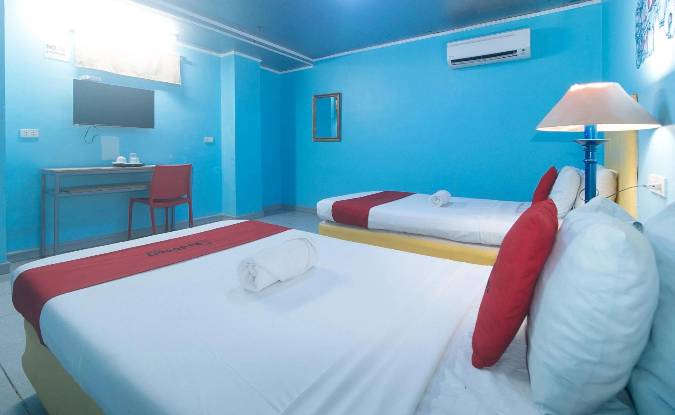 Bedroom, Bed in RedDoorz Plus New Era Budget Hotel Mandaue former RedDoorz Plus near UV Mandaue Cebu