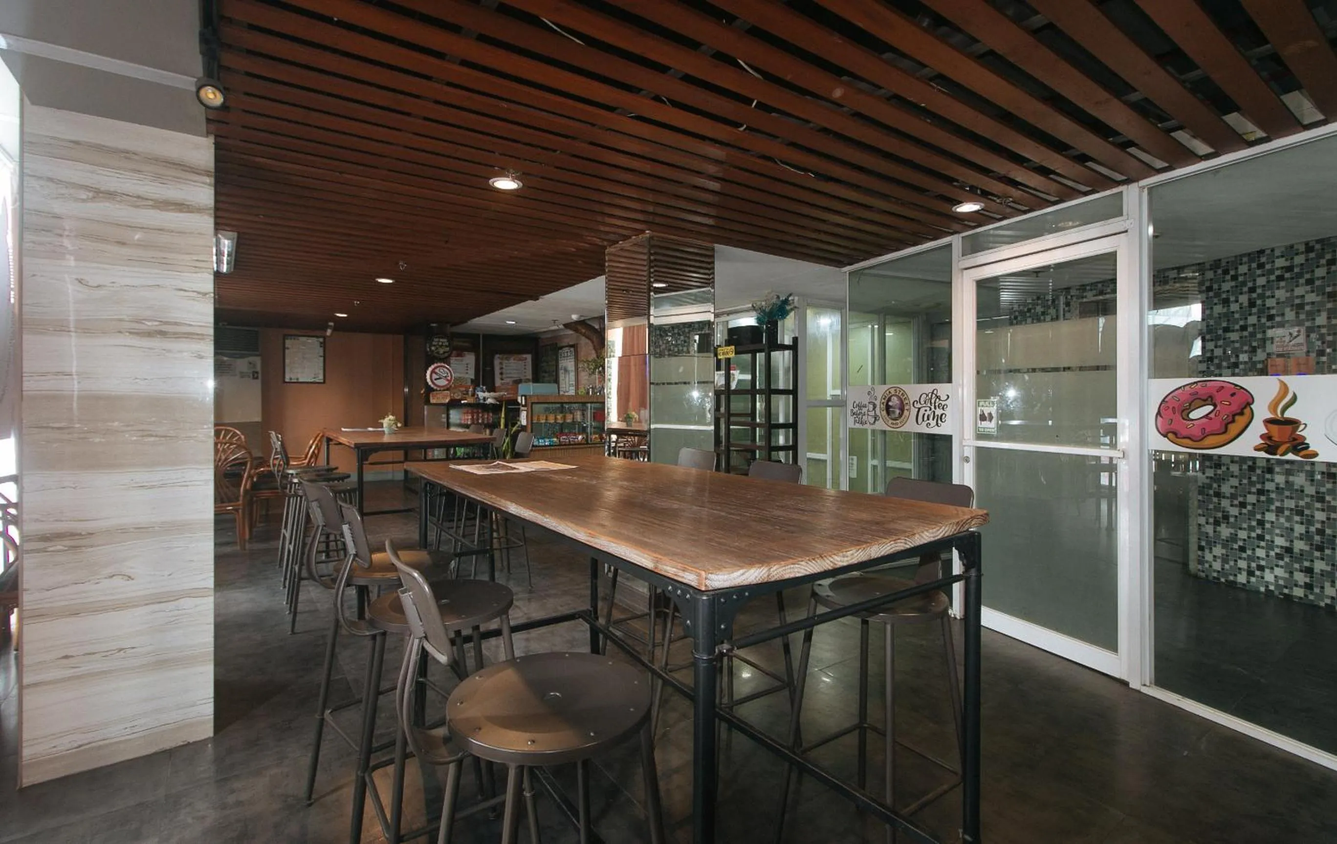 Restaurant/places to eat in RedDoorz Plus New Era Budget Hotel Mandaue former RedDoorz Plus near UV Mandaue Cebu