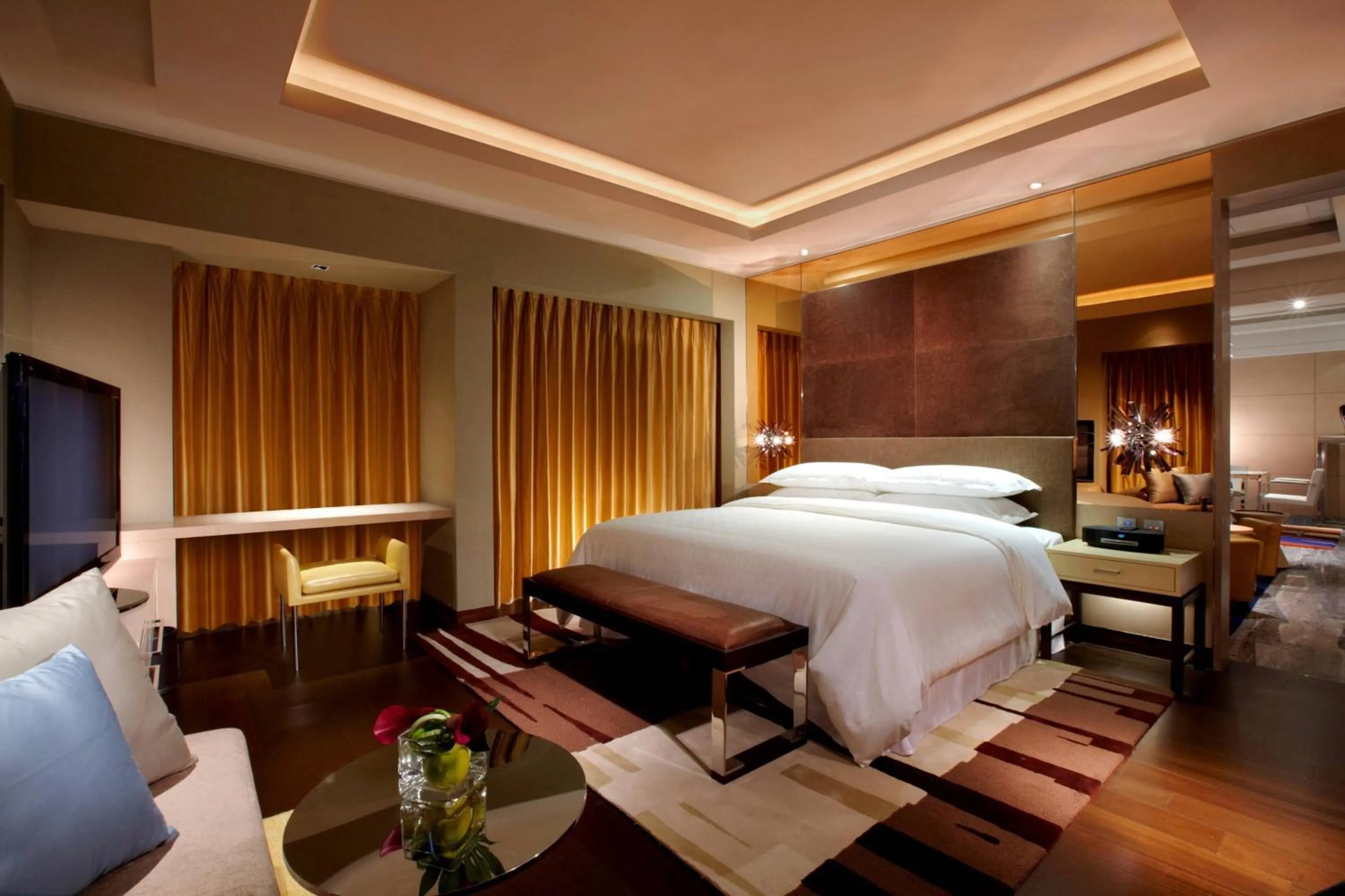 Photo of the whole room, Bed in Sheraton Hsinchu Hotel