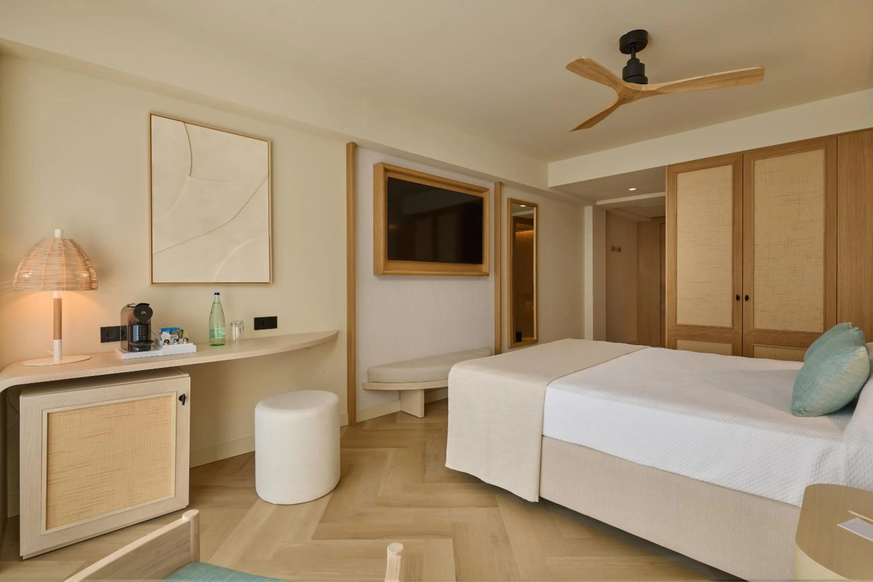 Bed in Hipotels Don Juan