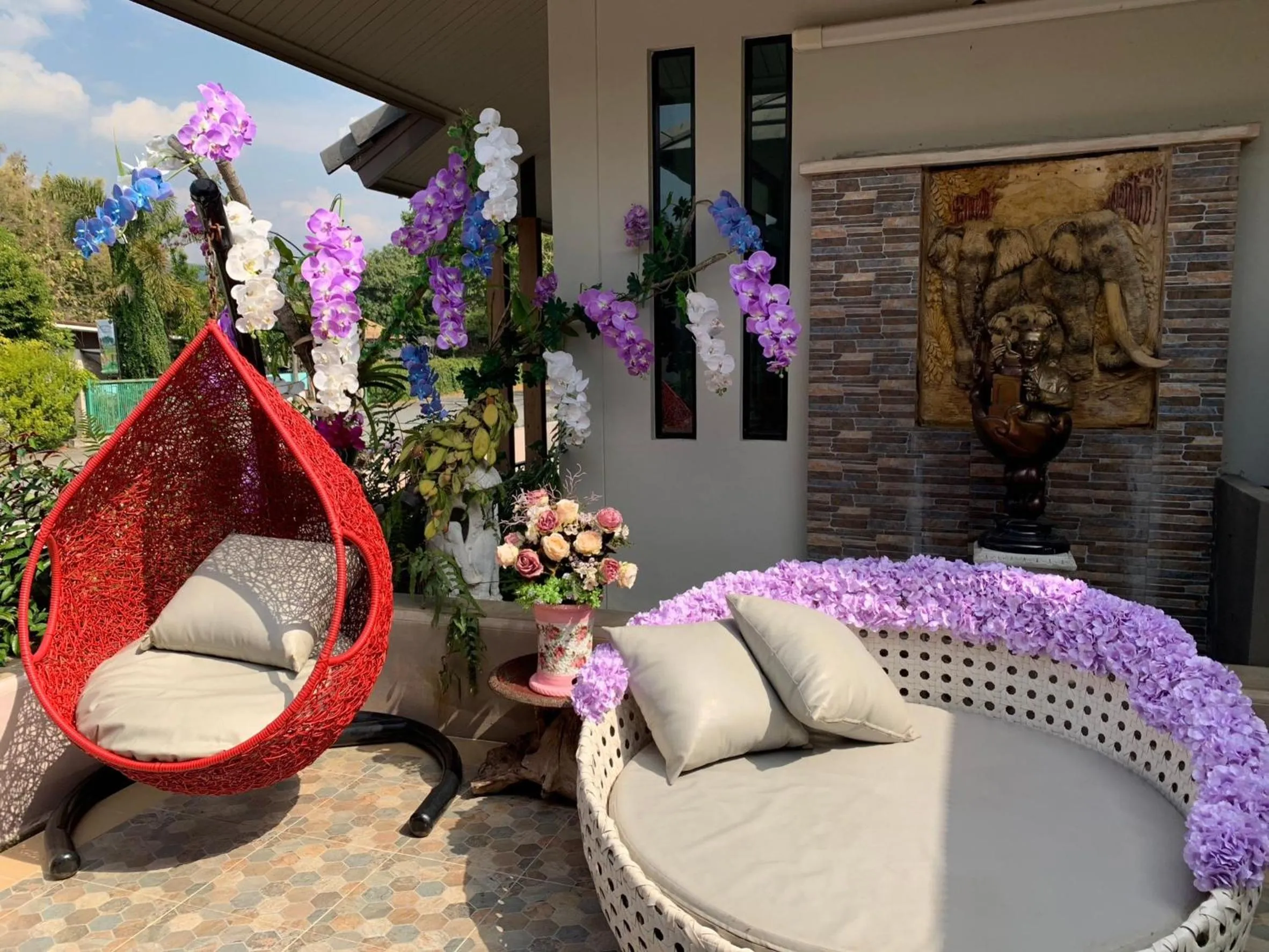 Seating area in Baan Pingkan Wellness Resort